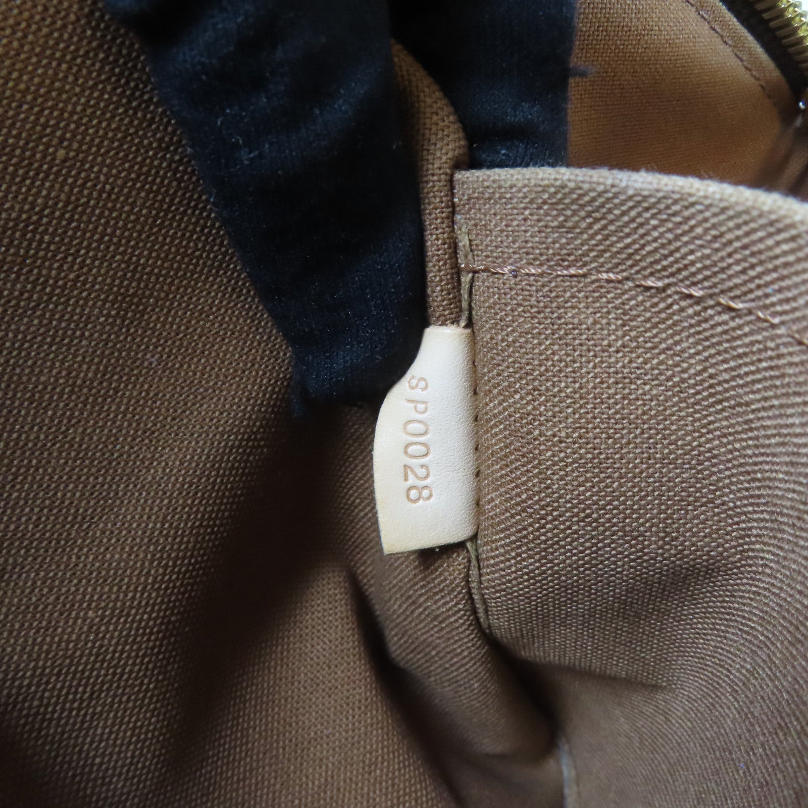 LOUIS VUITTON 【激減優惠】Monogram Tivoli GM金扣肩背袋啡色