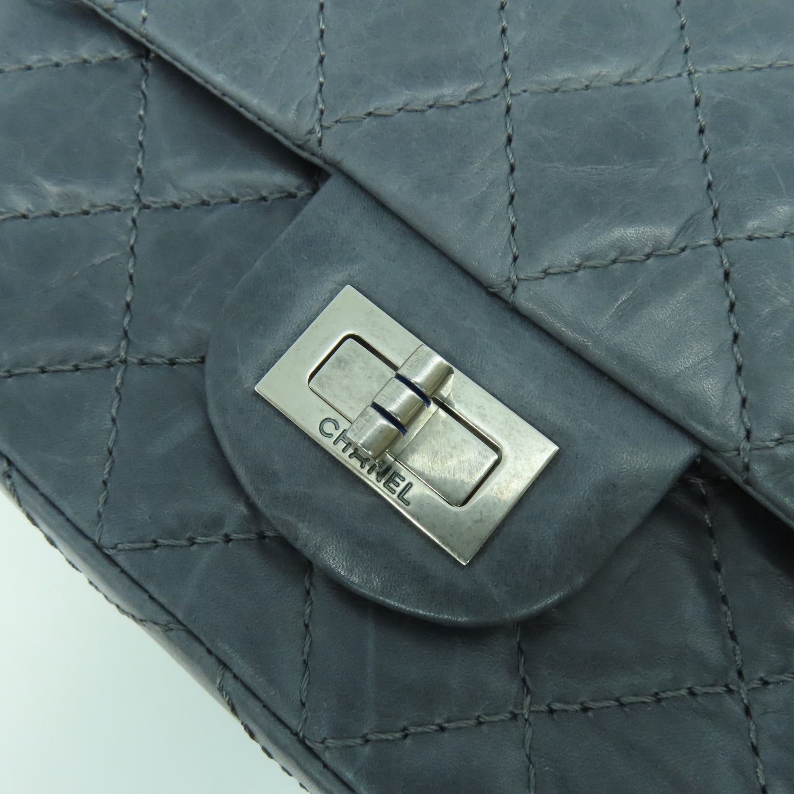 CHANEL 【激減優惠】菱格牛皮皮革2.55 Chain Shoulder銀扣鏈帶肩背袋灰色