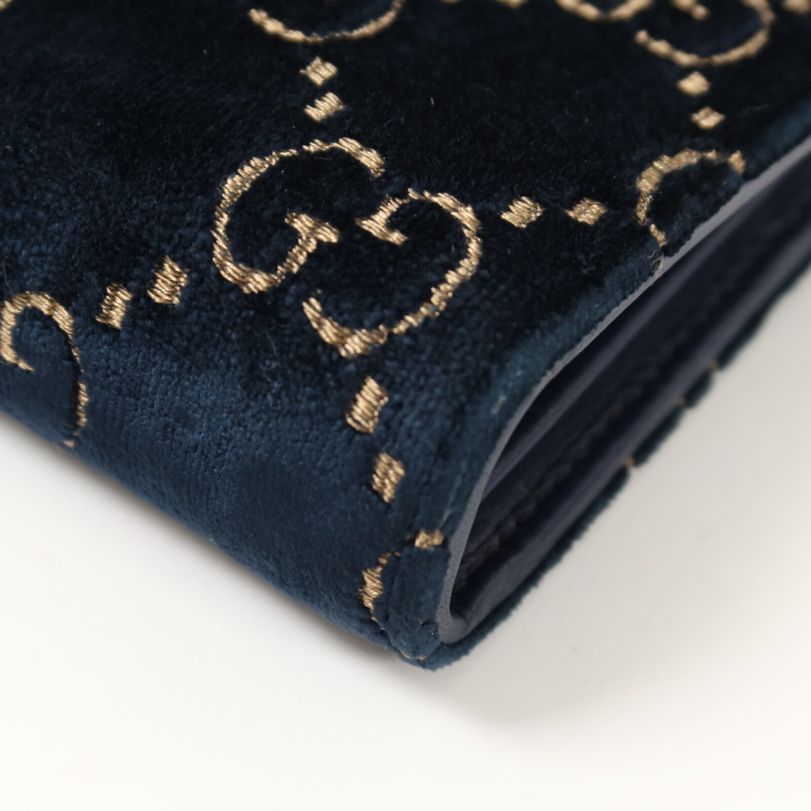 GUCCI 天鵝絨Wallet On Chain鏈帶肩背袋
