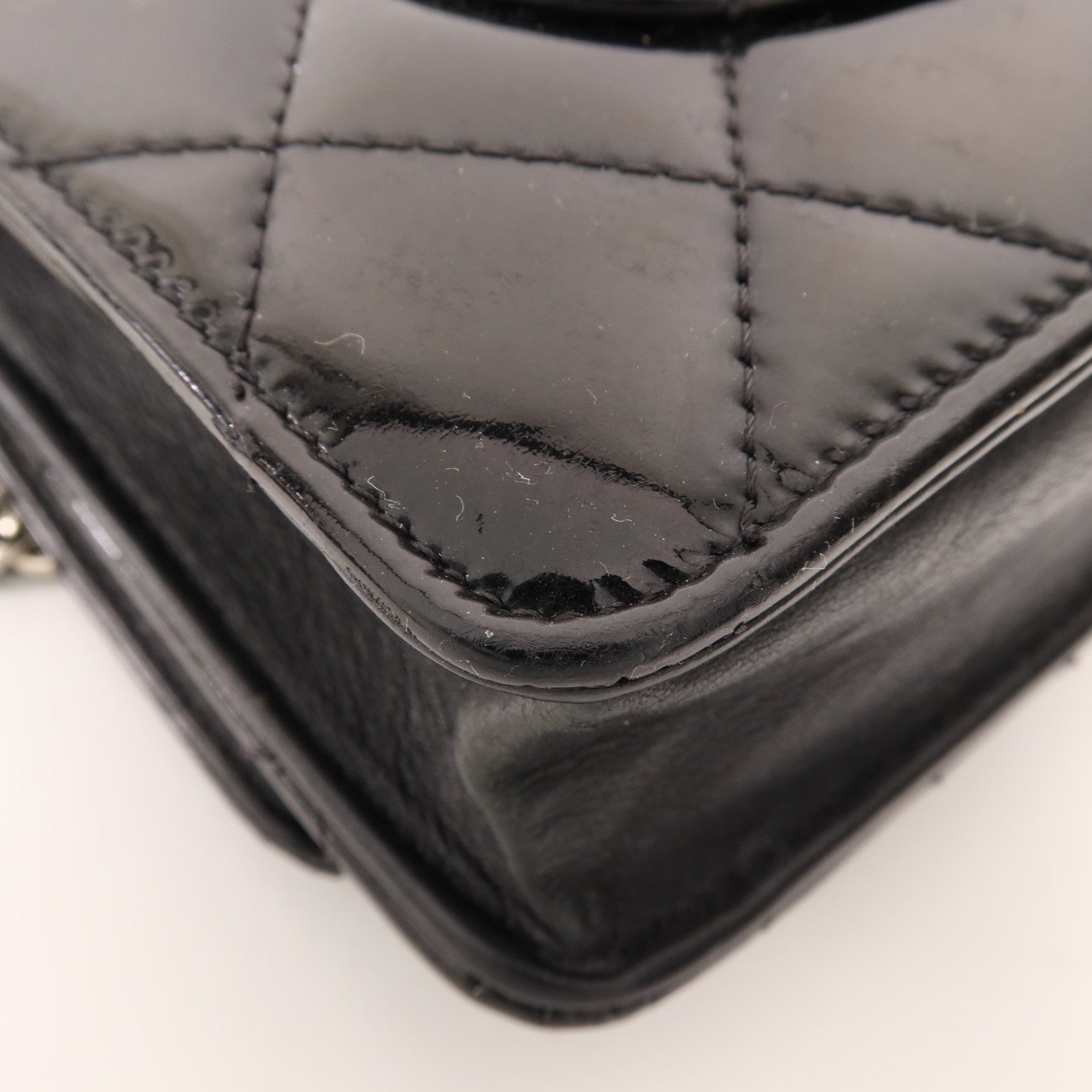 CHANEL 漆皮皮革Wallet On Chain銀扣鏈帶肩背袋