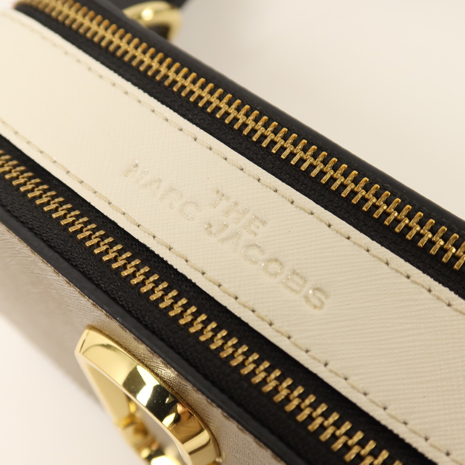 MARC JACOBS 牛皮皮革The Snapsot金扣肩背袋