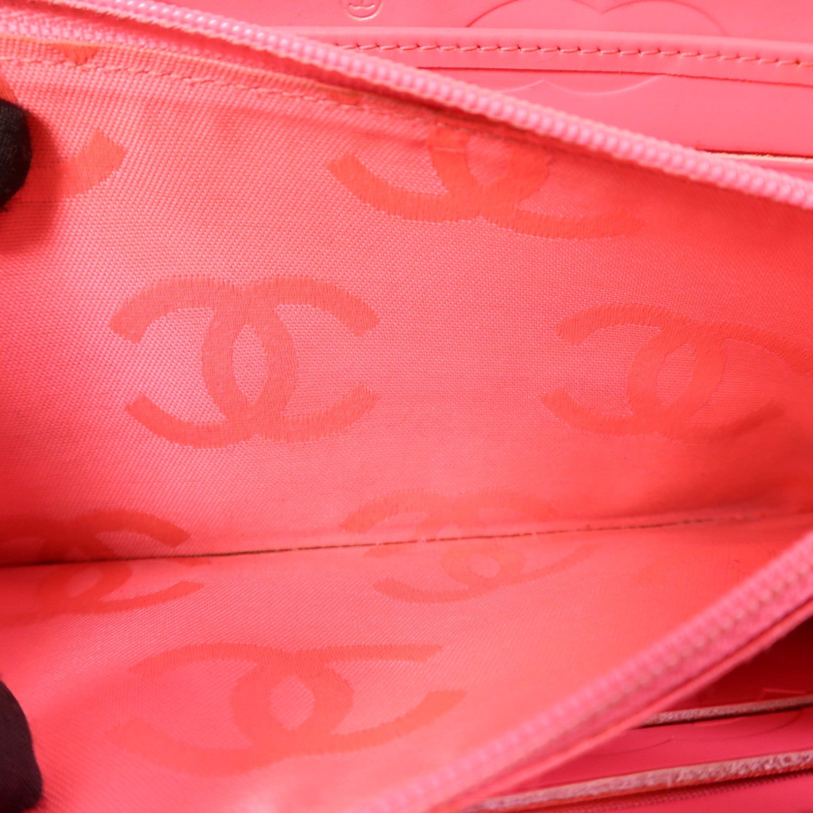 CHANEL 牛皮皮革Cambon Long Round Wallet銀扣長錢包