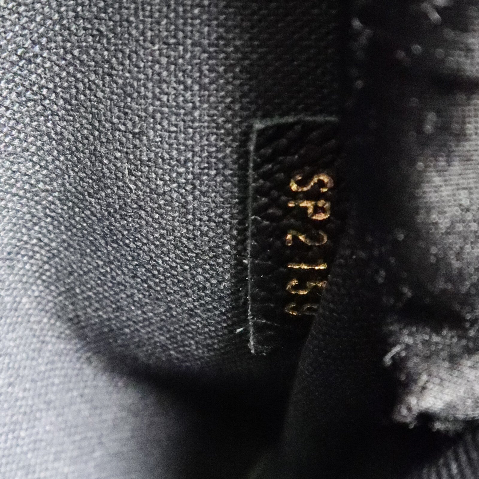 LOUIS VUITTON Monogram Empreinte Felicie Pochette鏈帶肩背袋