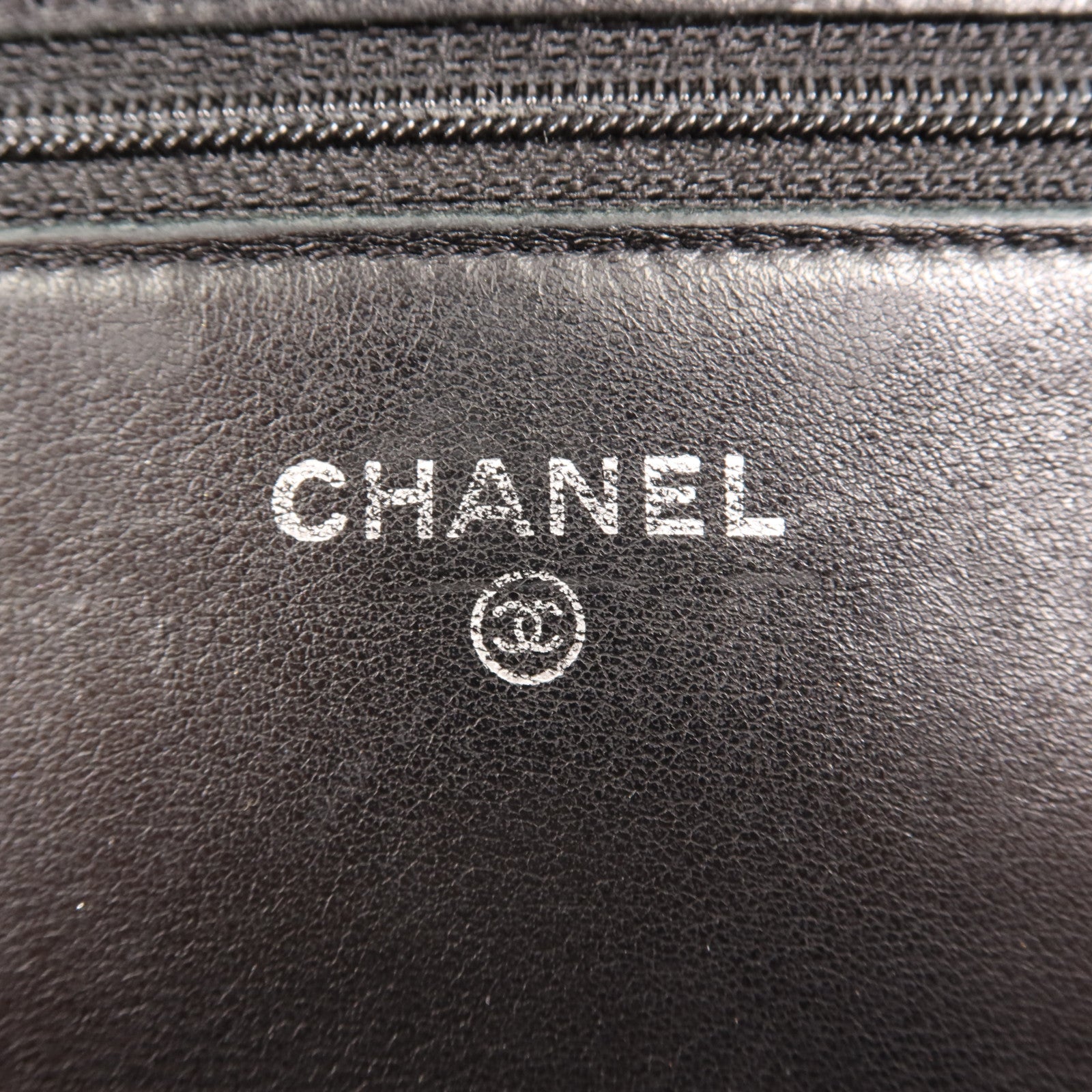 CHANEL 漆皮皮革Wallet On Chain銀扣鏈帶肩背袋