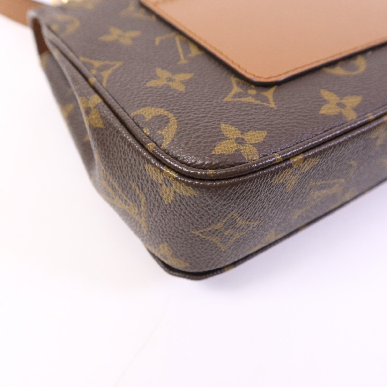 LOUIS VUITTON Monogram Marceau金扣鏈帶肩背袋