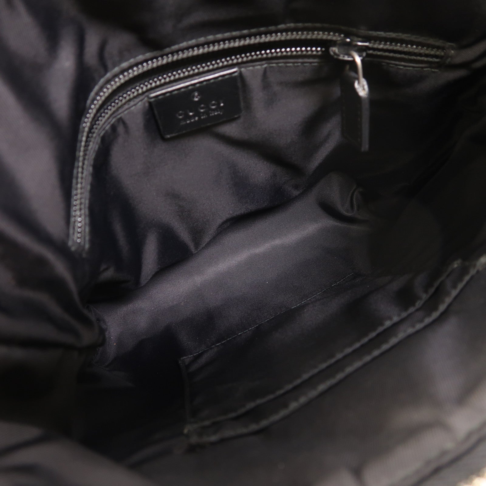 GUCCI 塗層帆布GG Supreme Shoulder Bag銀扣肩背袋