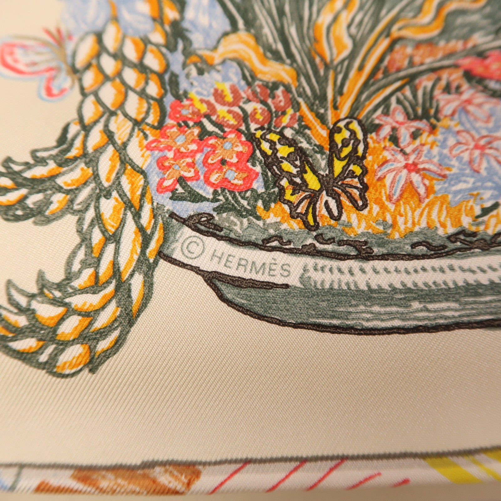 HERMES Scarf 90X90 Silk Multicolored