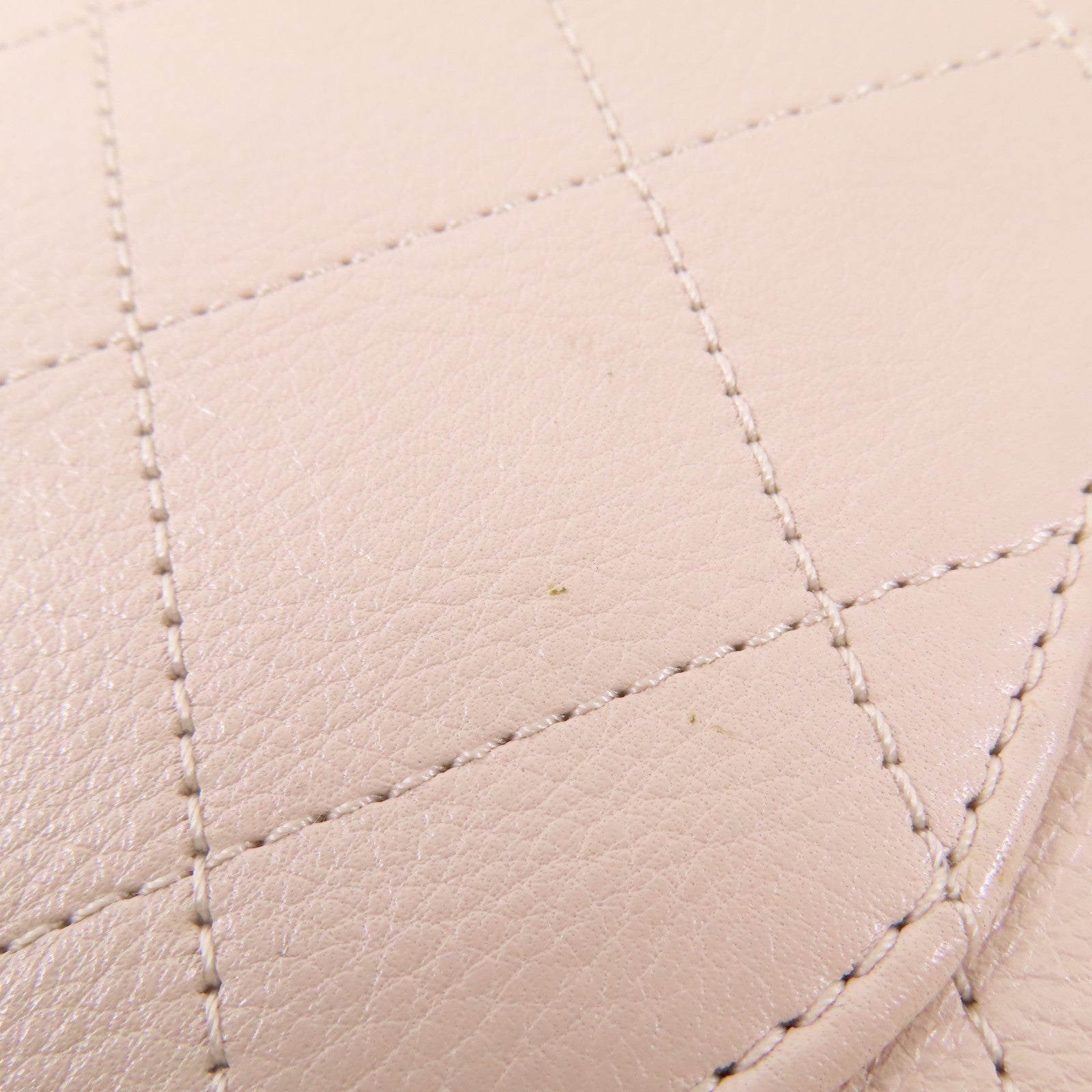 CHANEL 牛皮皮革Camera Bag金扣鏈帶肩背袋