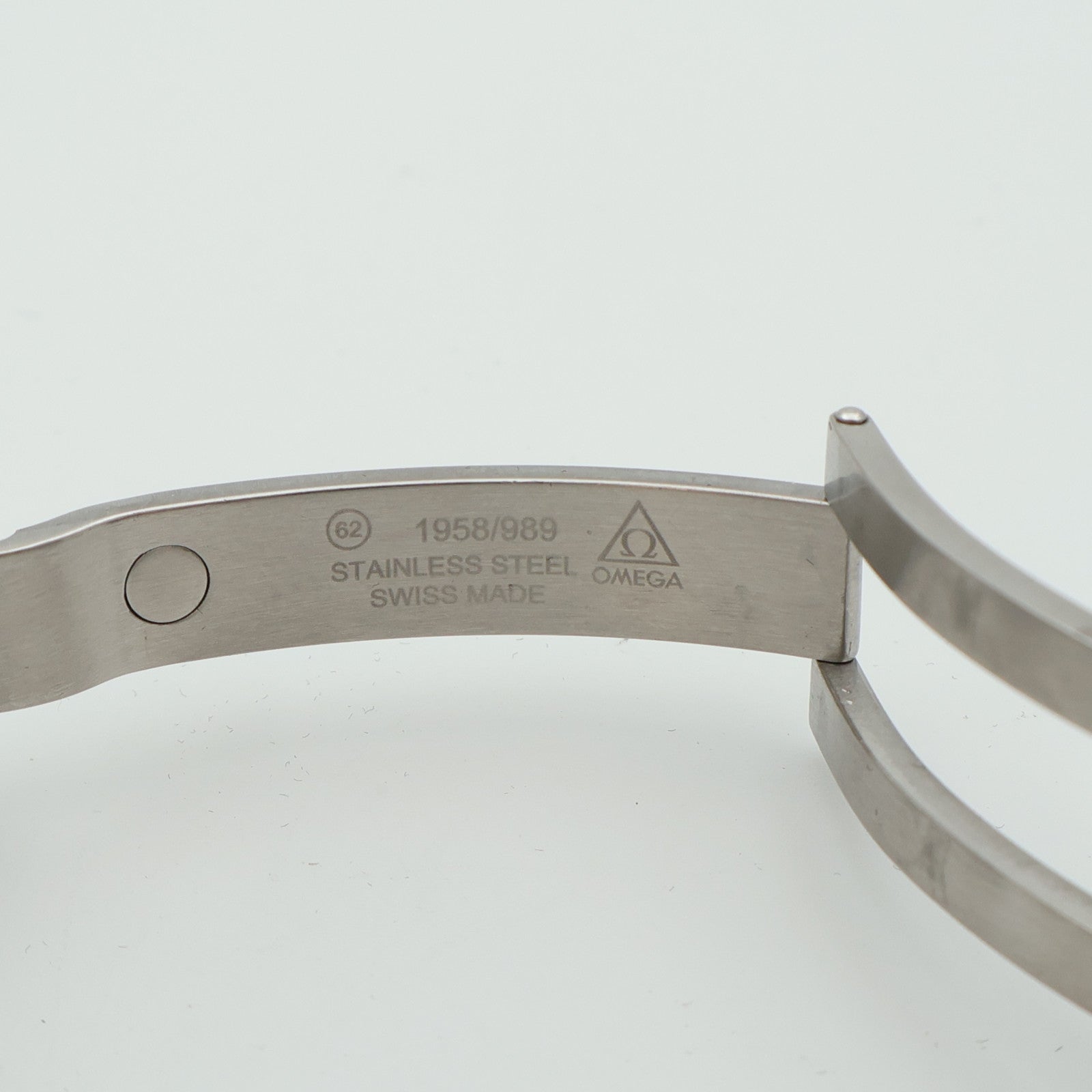 OMEGA Speedmaster Broad Arrow 321.10.44.50.02.001