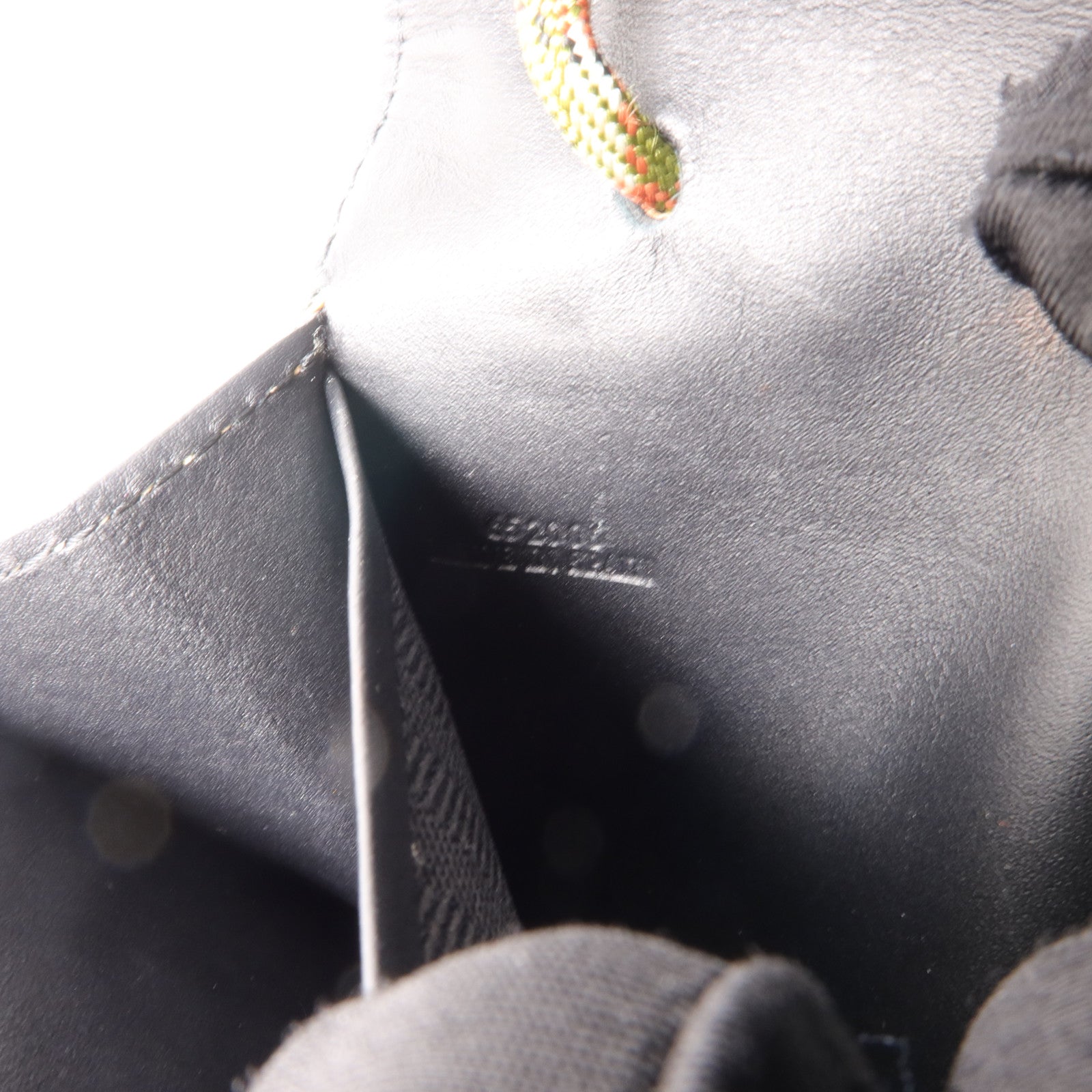 LOEWE 牛皮皮革Neck Pocket Bag肩背袋