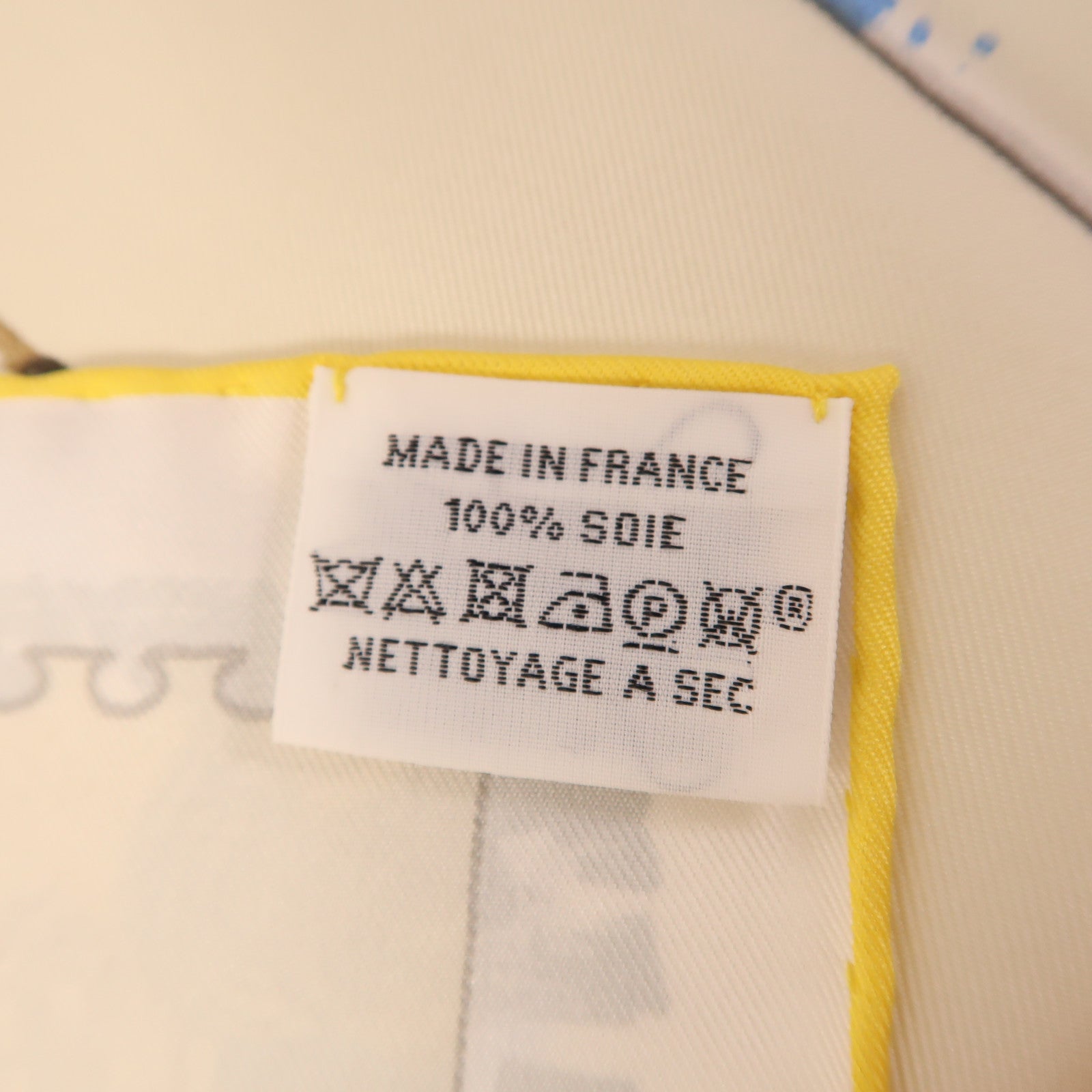 HERMES Scarf 90X90 Silk Multicolored