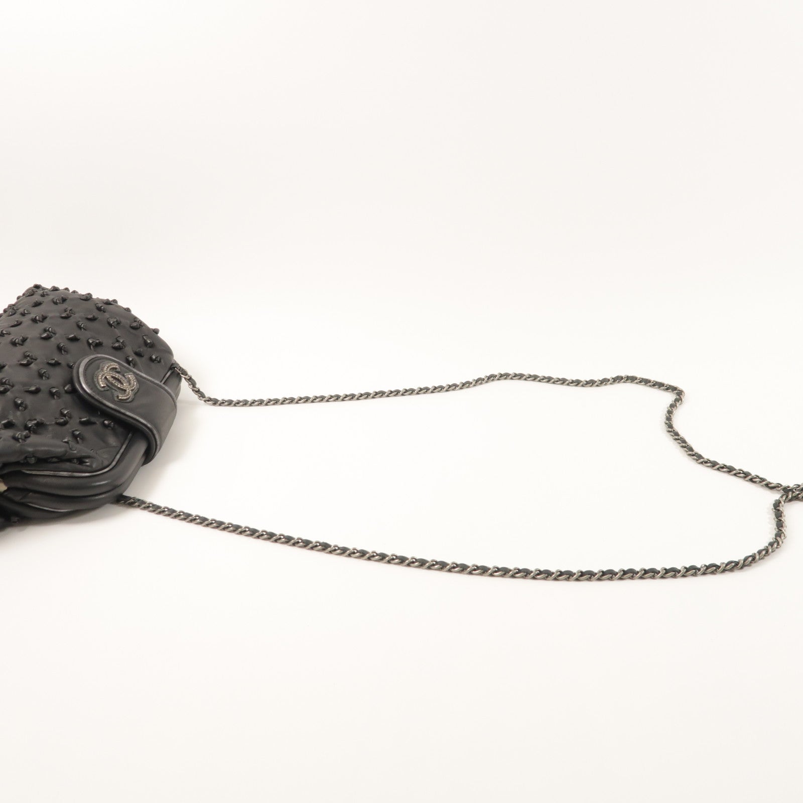 CHANEL 羊皮皮革Chic Knot Clutch Bag鏈帶肩背袋