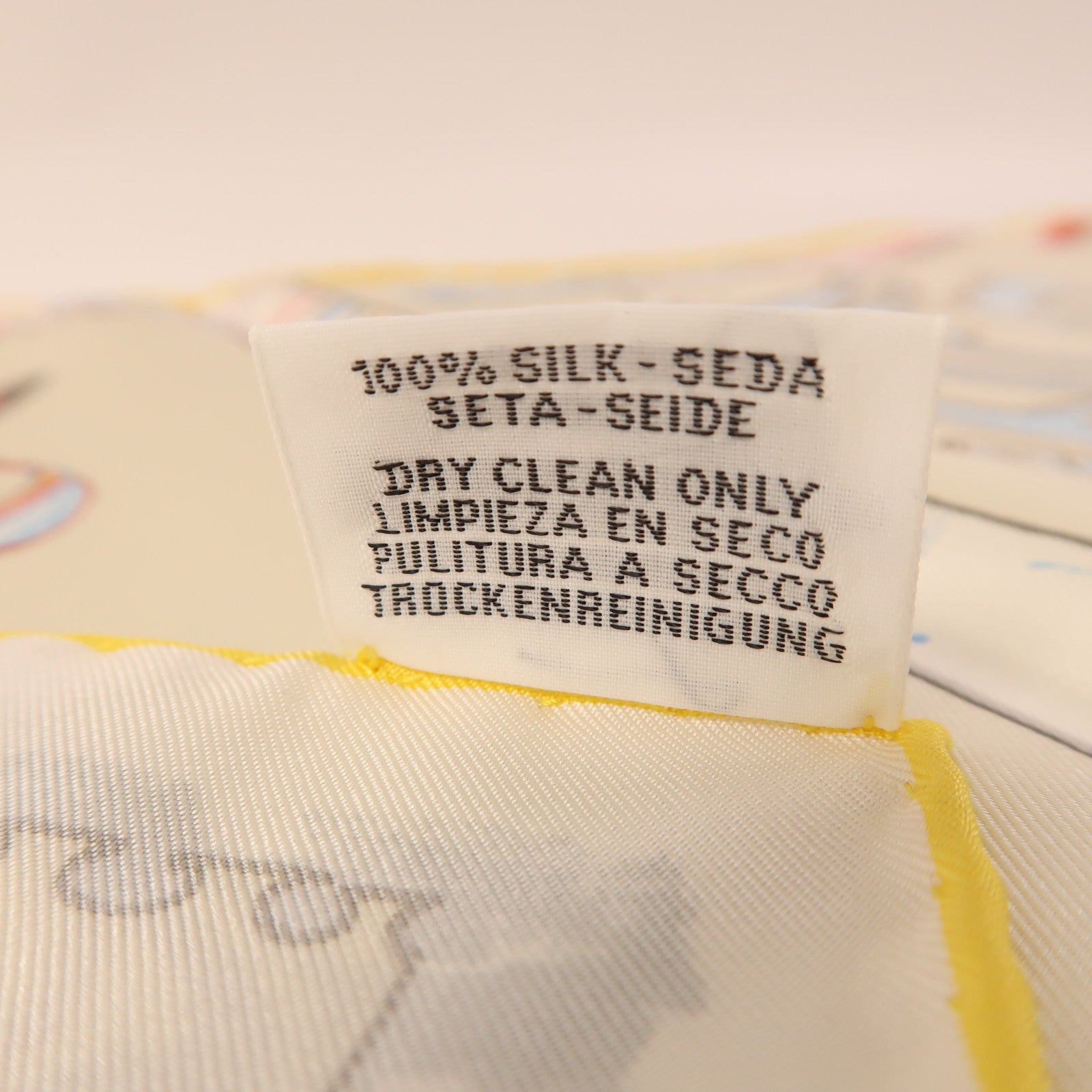 HERMES Scarf 90X90 Silk Multicolored