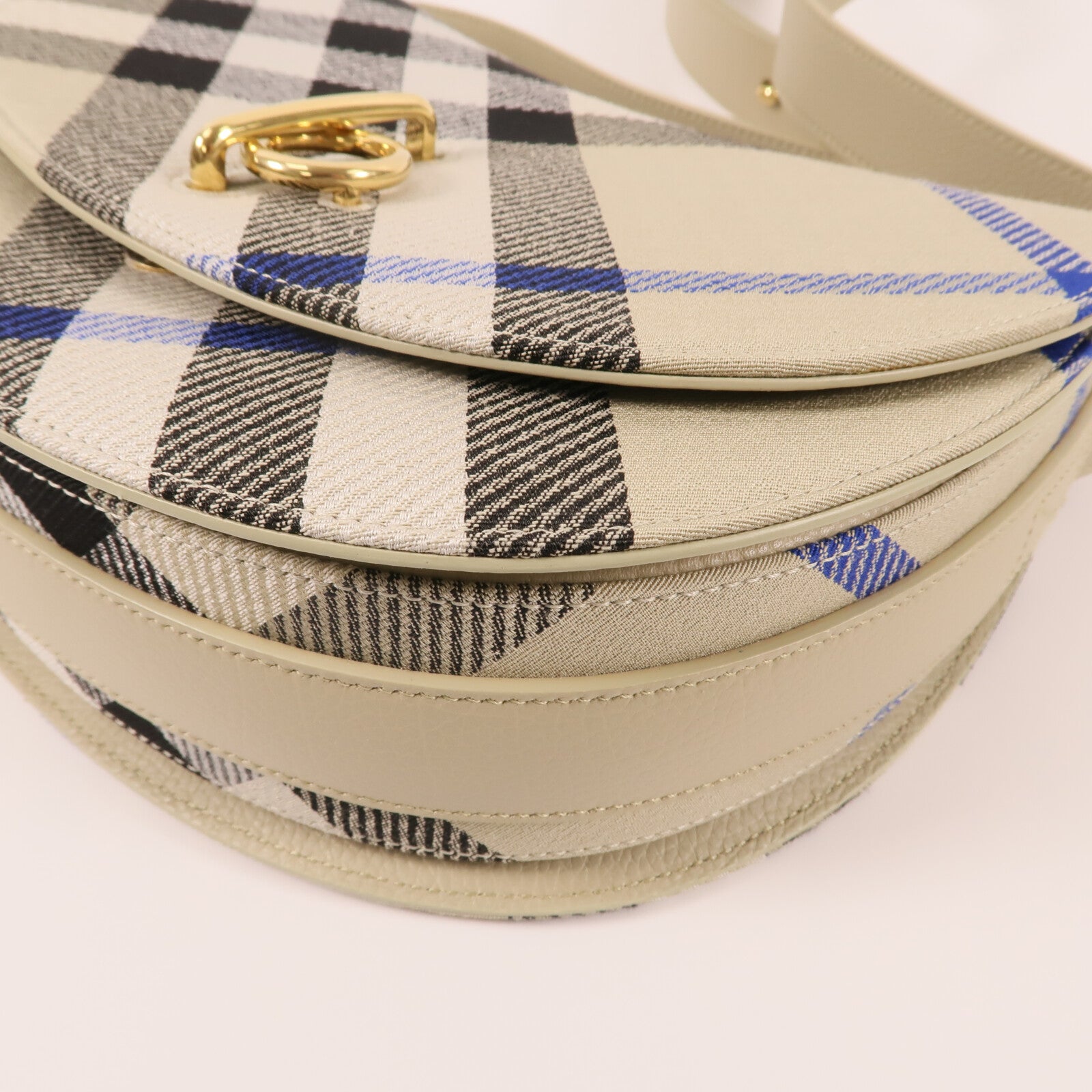BURBERRY 帆布Shoulder Bag金扣肩背袋