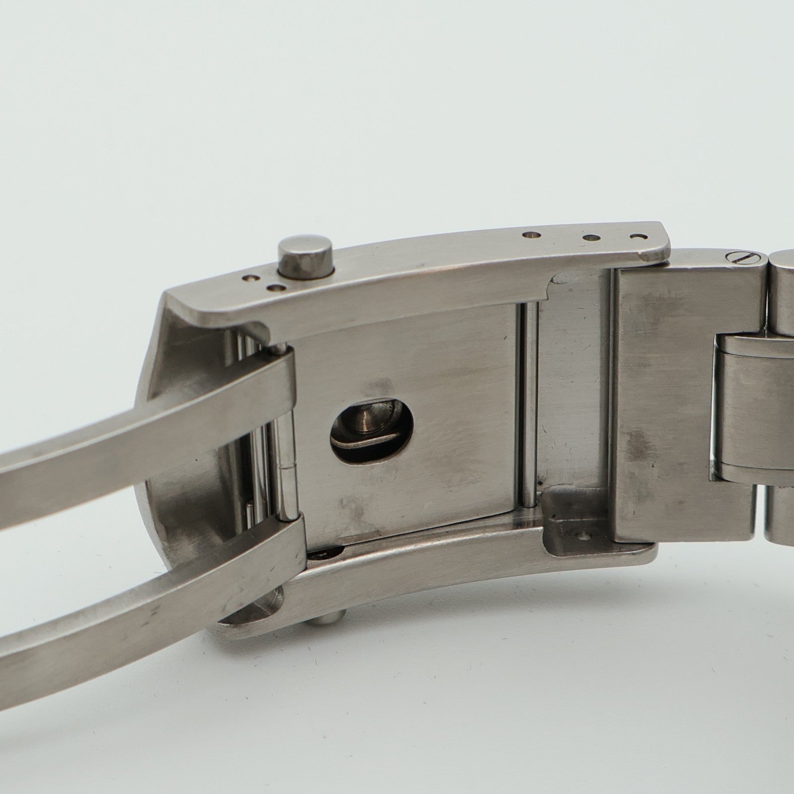 OMEGA Speedmaster Broad Arrow 321.10.44.50.02.001