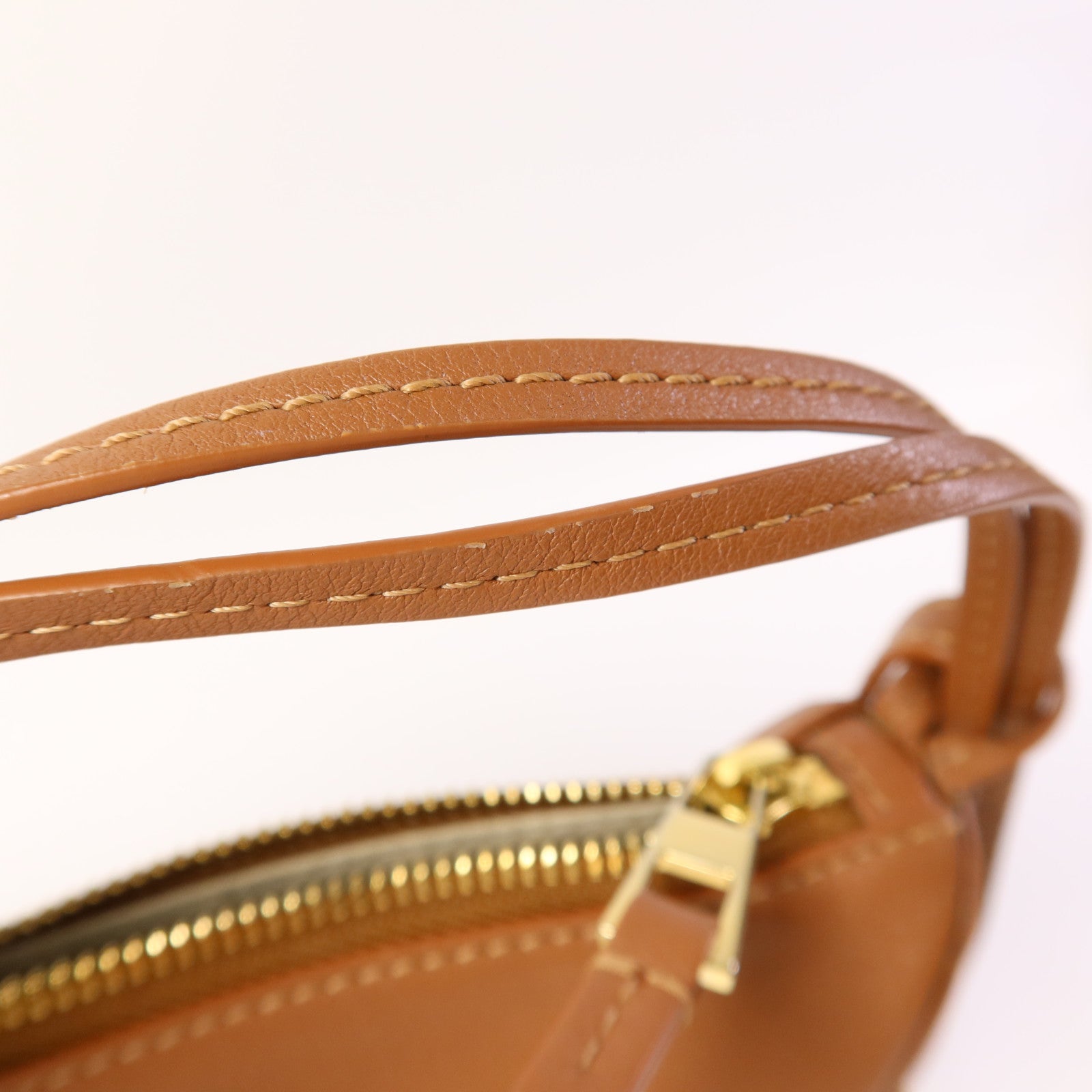 LOEWE 牛皮皮革Mini Hammock Hobo金扣手挽肩背兩用袋