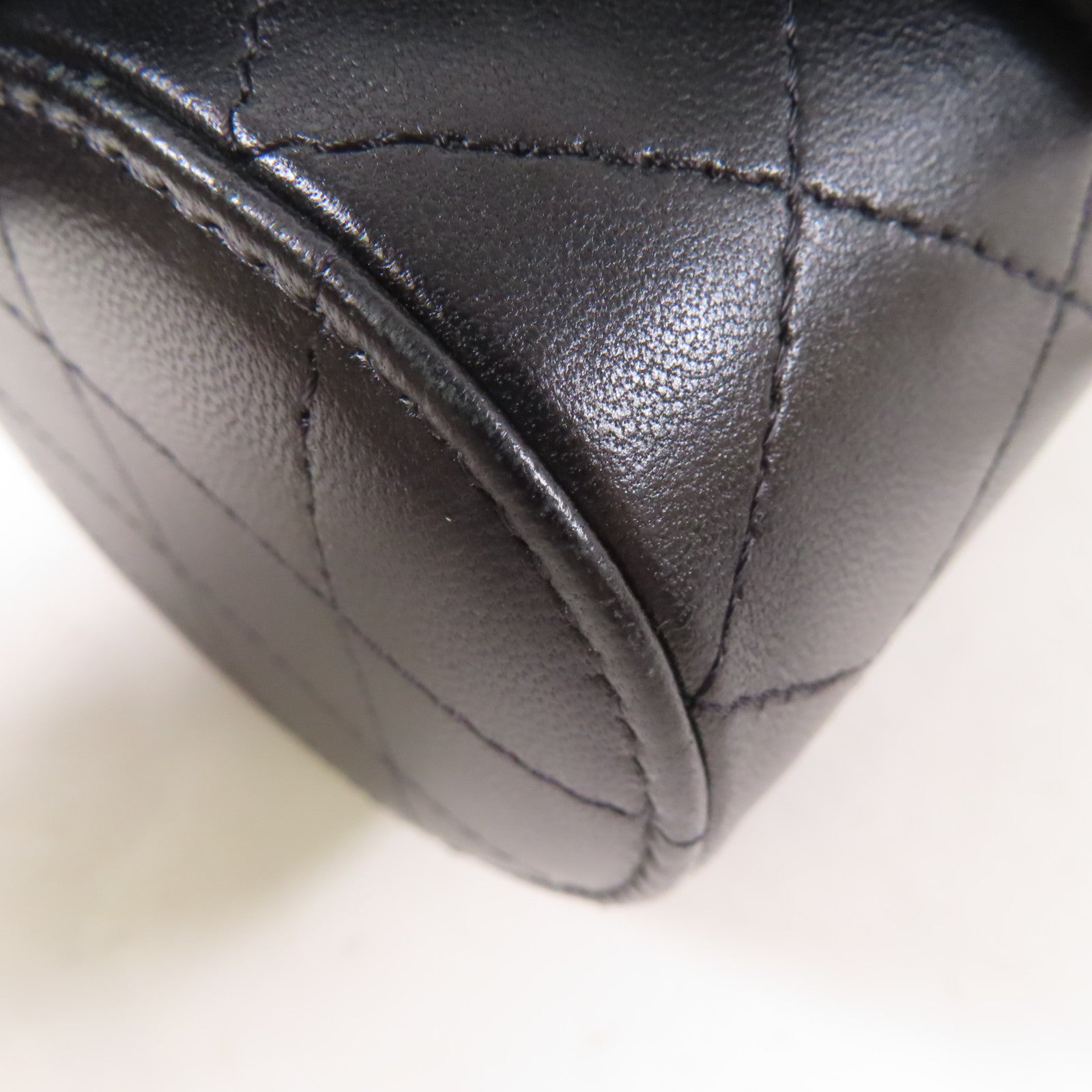 CHANEL 【激減優惠】牛皮皮革Chain Shoulder金扣鏈帶肩背袋黑色