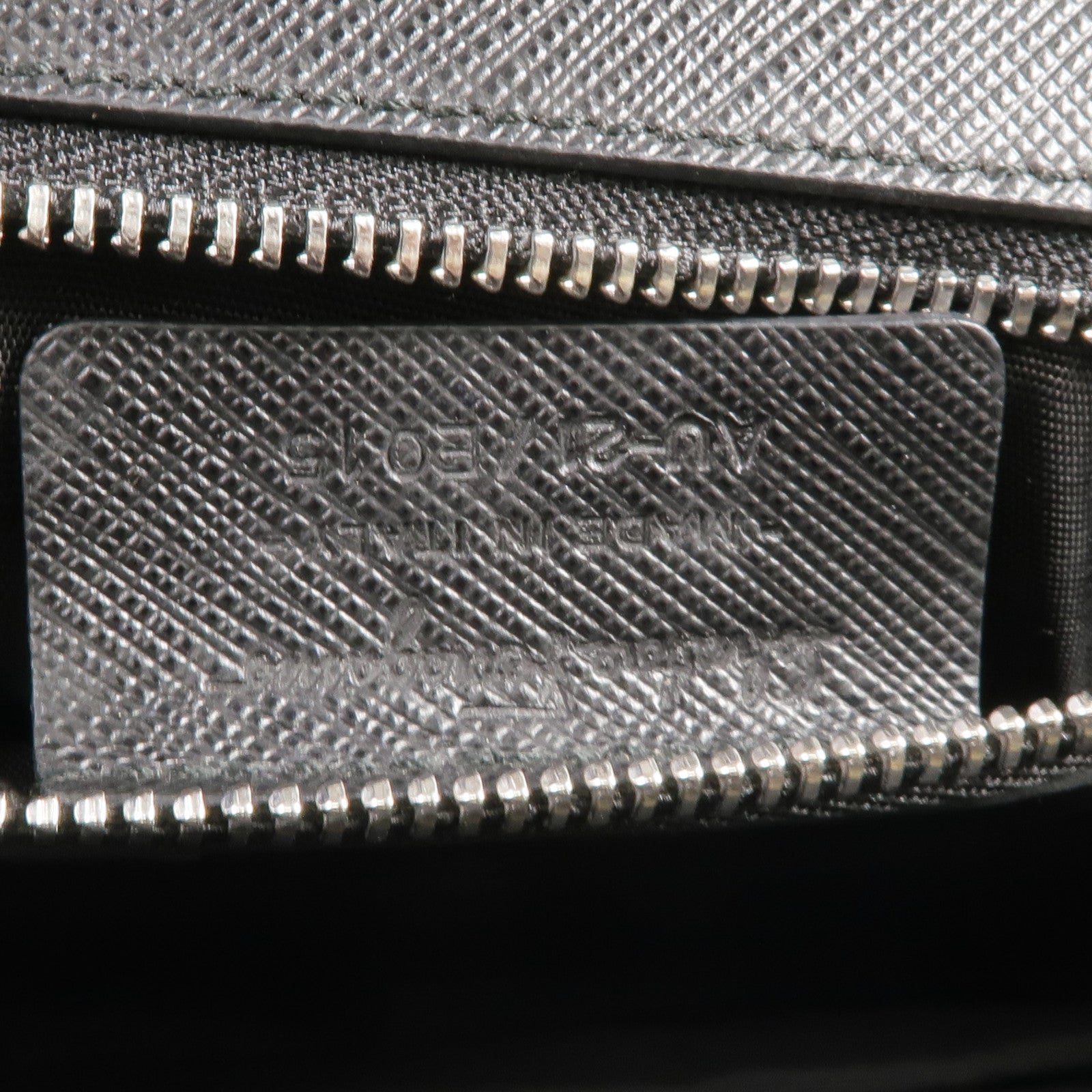 Salvatore Ferragamo 【激減優惠】牛皮皮革Shoulder Bag銀扣鏈帶肩背袋
