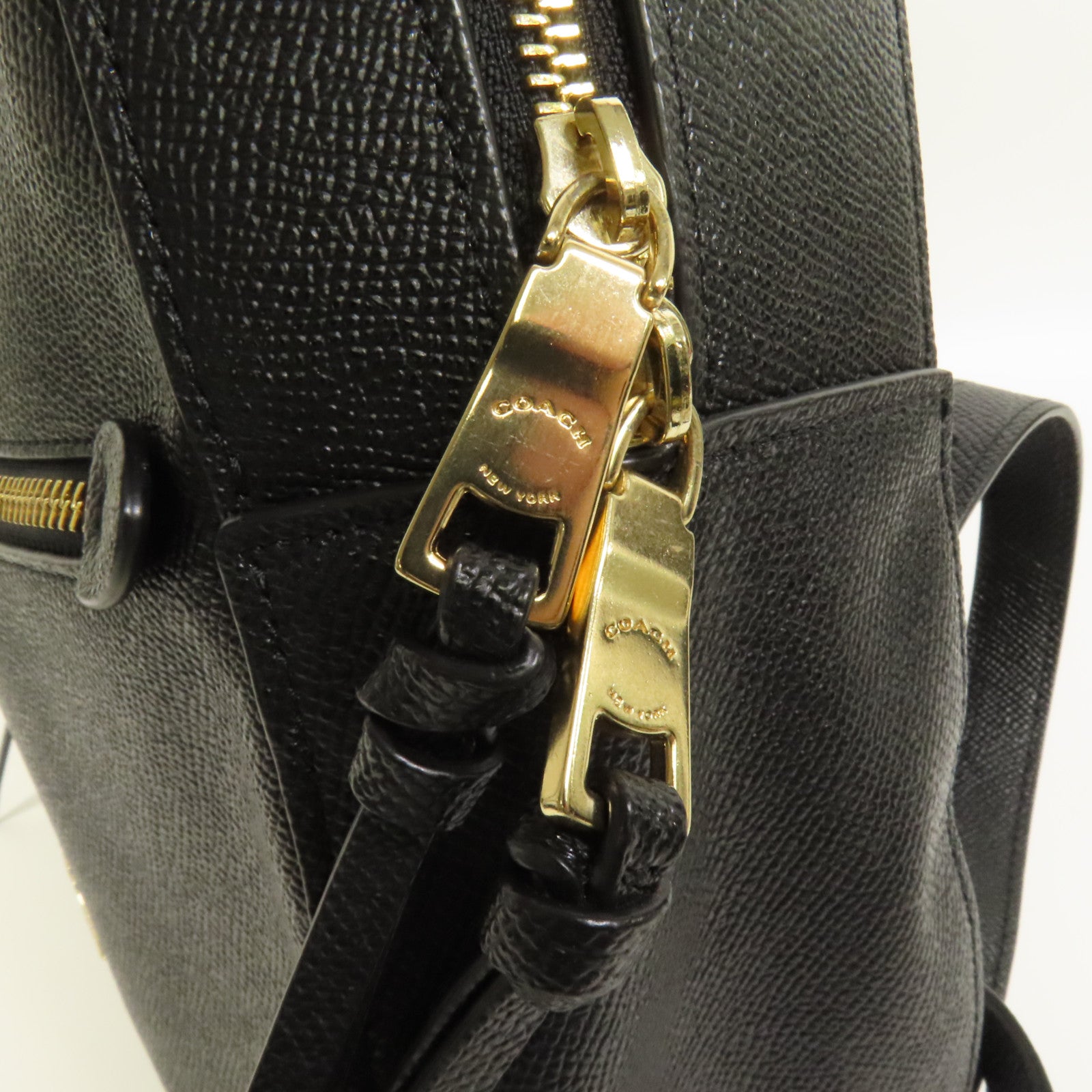 COACH 牛皮皮革Backpack金扣背包