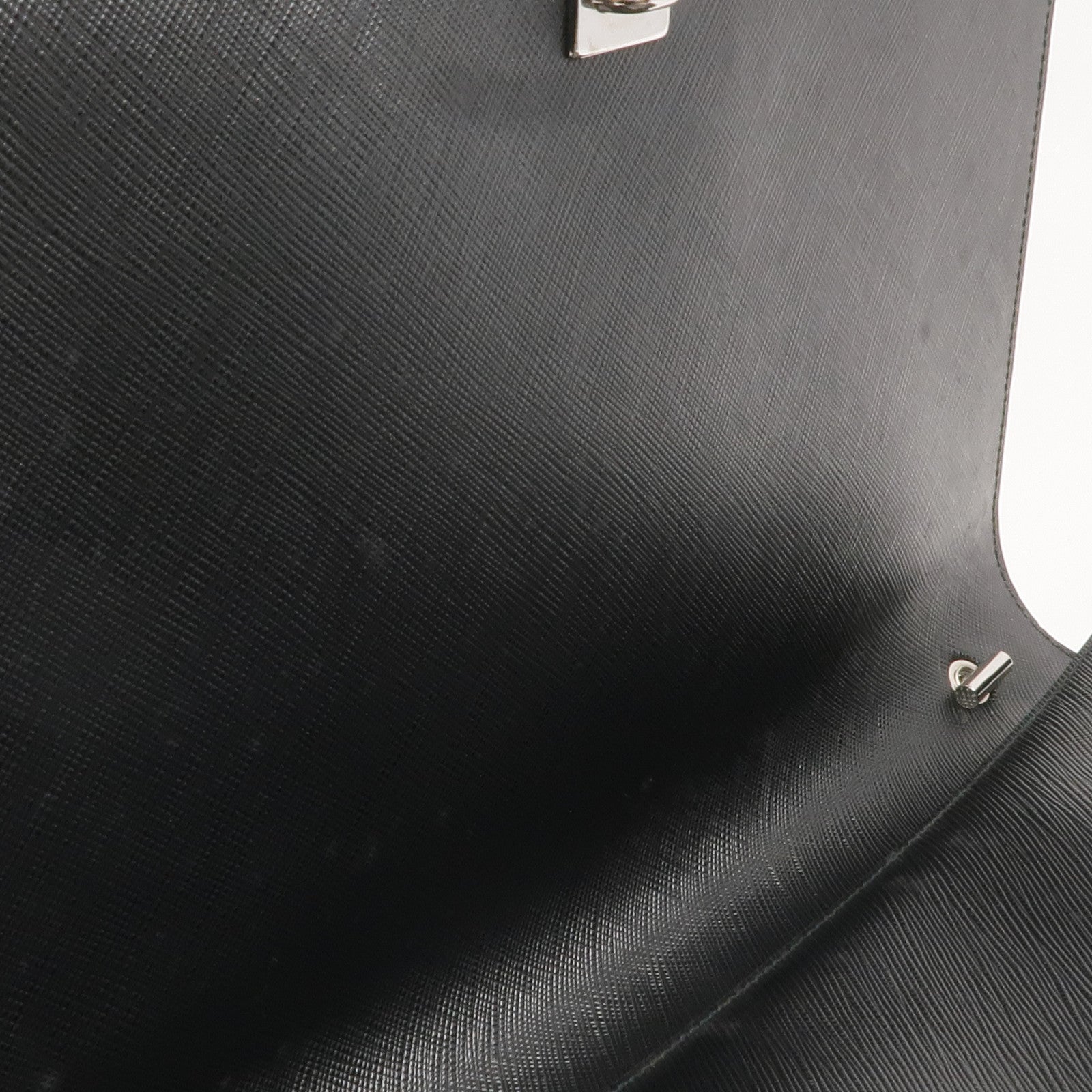 Salvatore Ferragamo 牛皮皮革Shoulder Bag銀扣鏈帶肩背袋