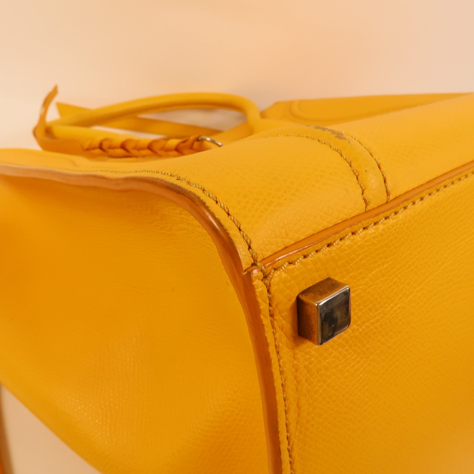 CELINE 牛皮皮革Medium Phantom Luggage手挽袋
