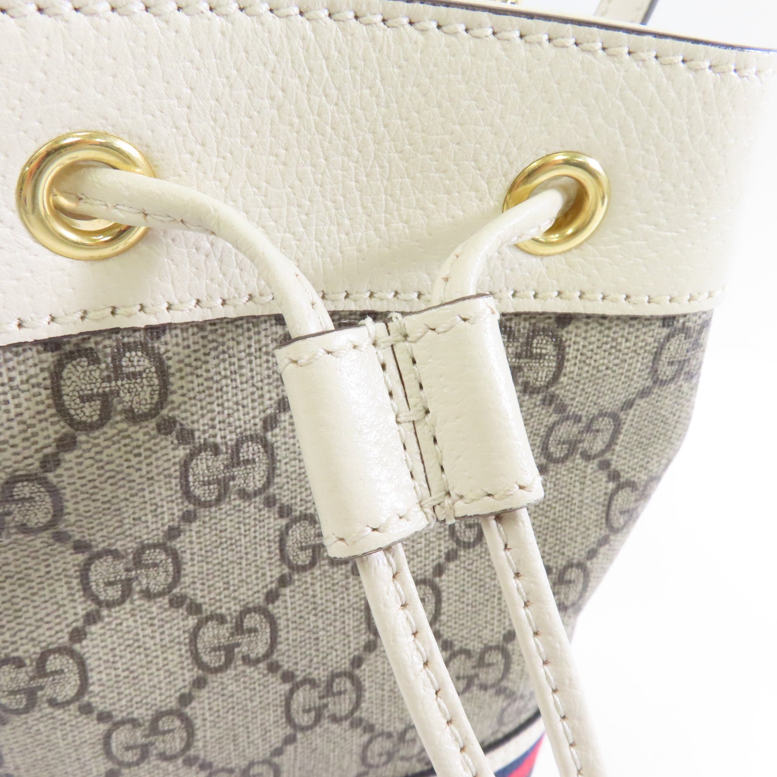 GUCCI 塗層帆布Ophidia GG Mini Bucket金扣肩背袋米色