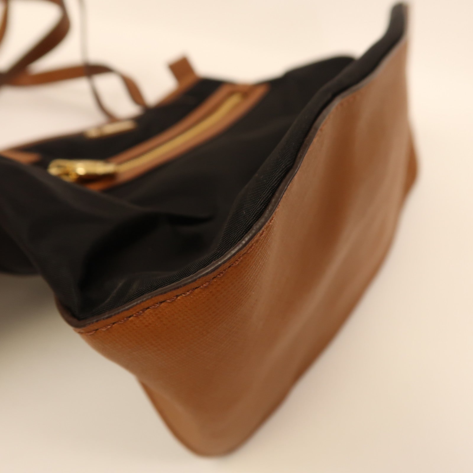 Michael Kors 尼龍Shoulder Bag金扣肩背袋黑色/棕色