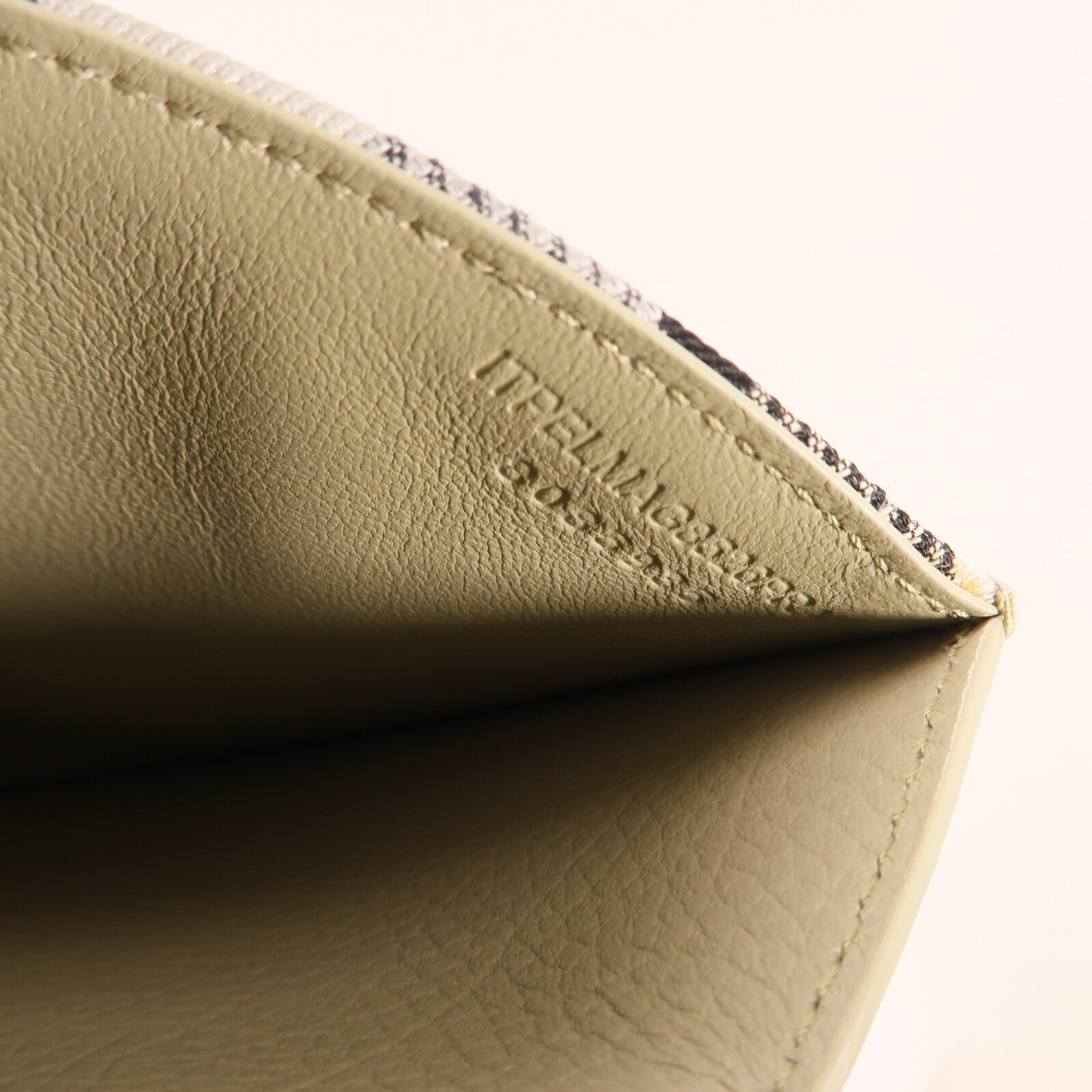 BURBERRY 帆布Shoulder Bag金扣肩背袋