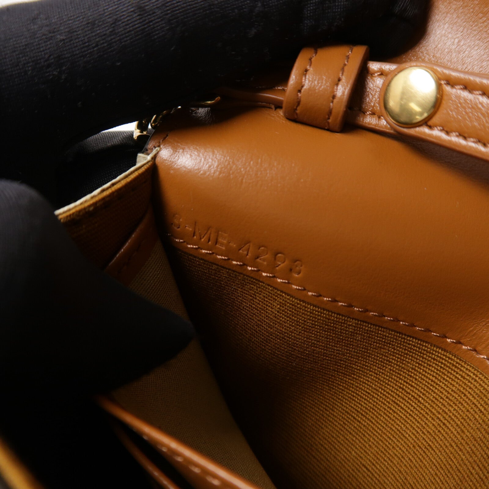 CELINE 塗層帆布Wallet on Chain Margo鏈帶肩背袋