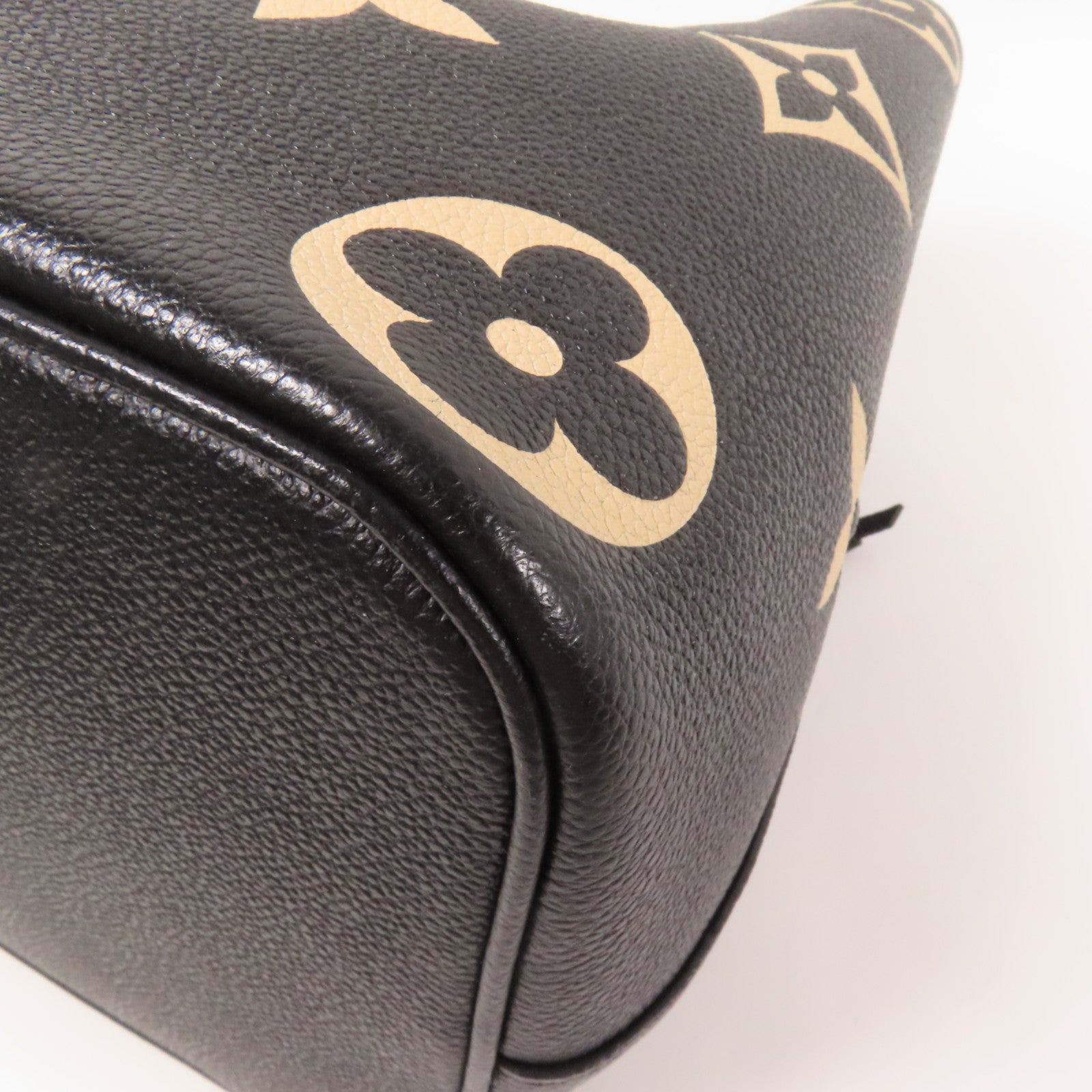 LOUIS VUITTON Monogram Empreinte Bicolor Neo Noe MM金扣手挽肩背兩用袋