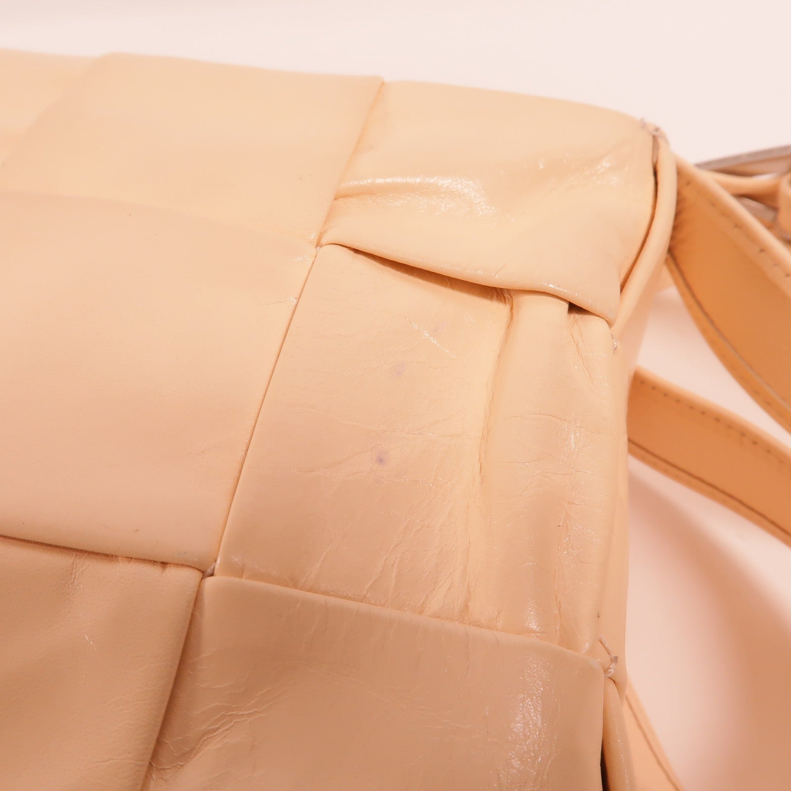 BOTTEGA VENETA 羊皮皮革Cassette Bag肩背袋