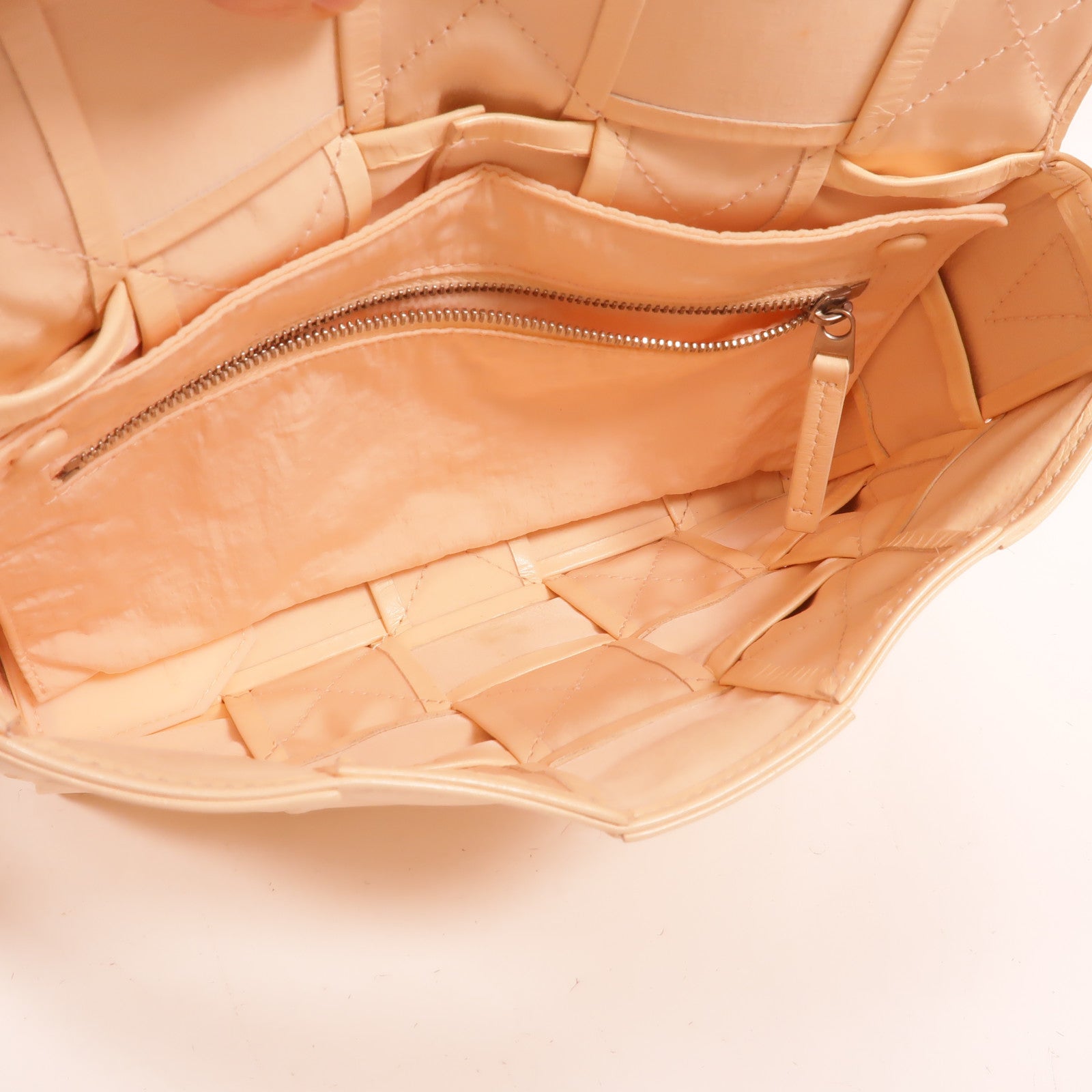 BOTTEGA VENETA 羊皮皮革Cassette Bag肩背袋