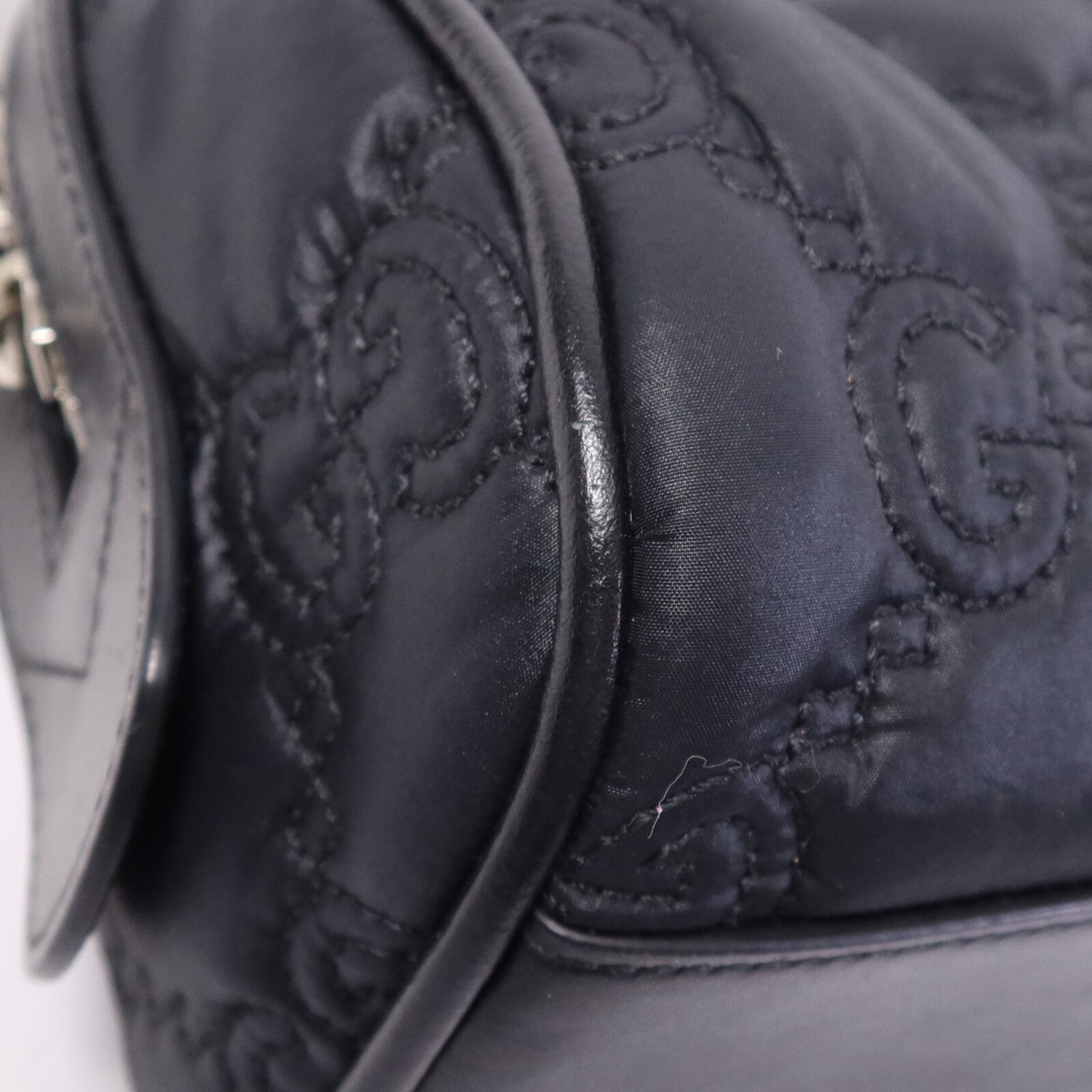 GUCCI 牛皮皮革GG Matelasse銀扣鏈帶手挽袋
