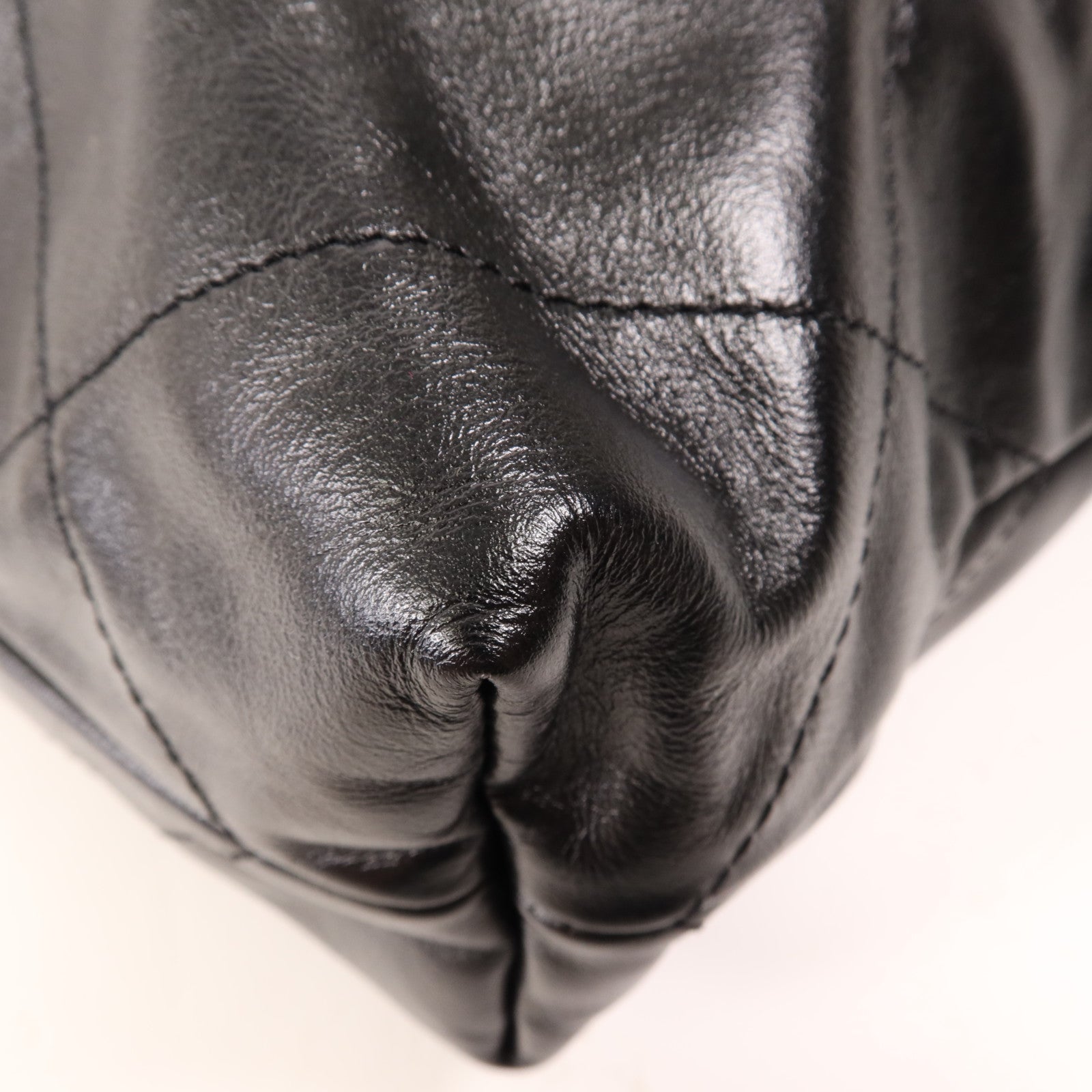 CHANEL 牛皮皮革Chanel 22 Small金扣鏈帶肩背袋