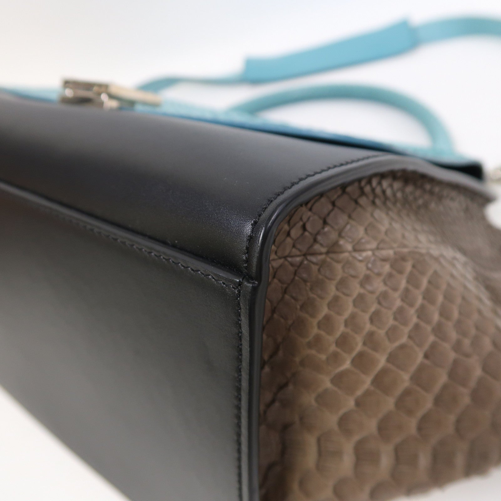 CELINE 蛇皮皮革Trapeze銀扣手挽肩背兩用袋藍色