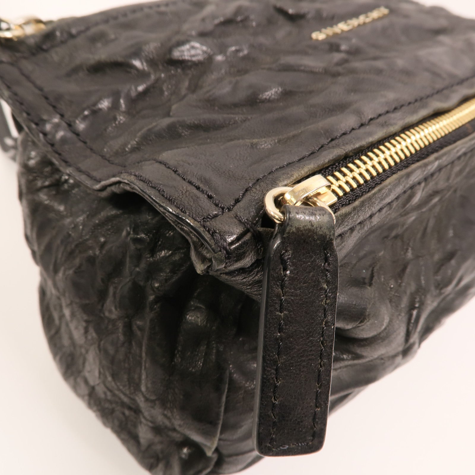 GIVENCHY 牛皮皮革Pandora金扣肩背袋