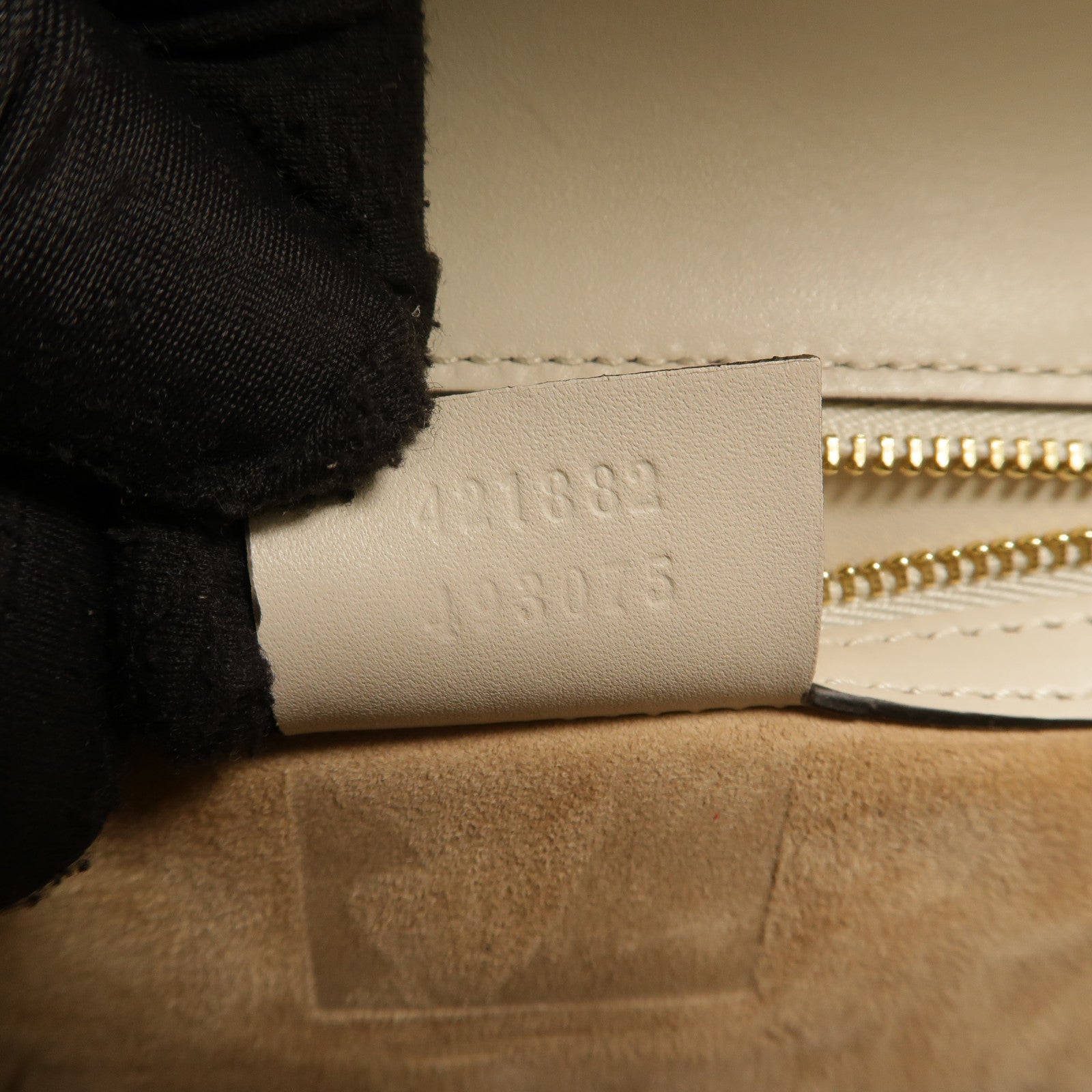 GUCCI 牛皮皮革Sylvie肩背袋