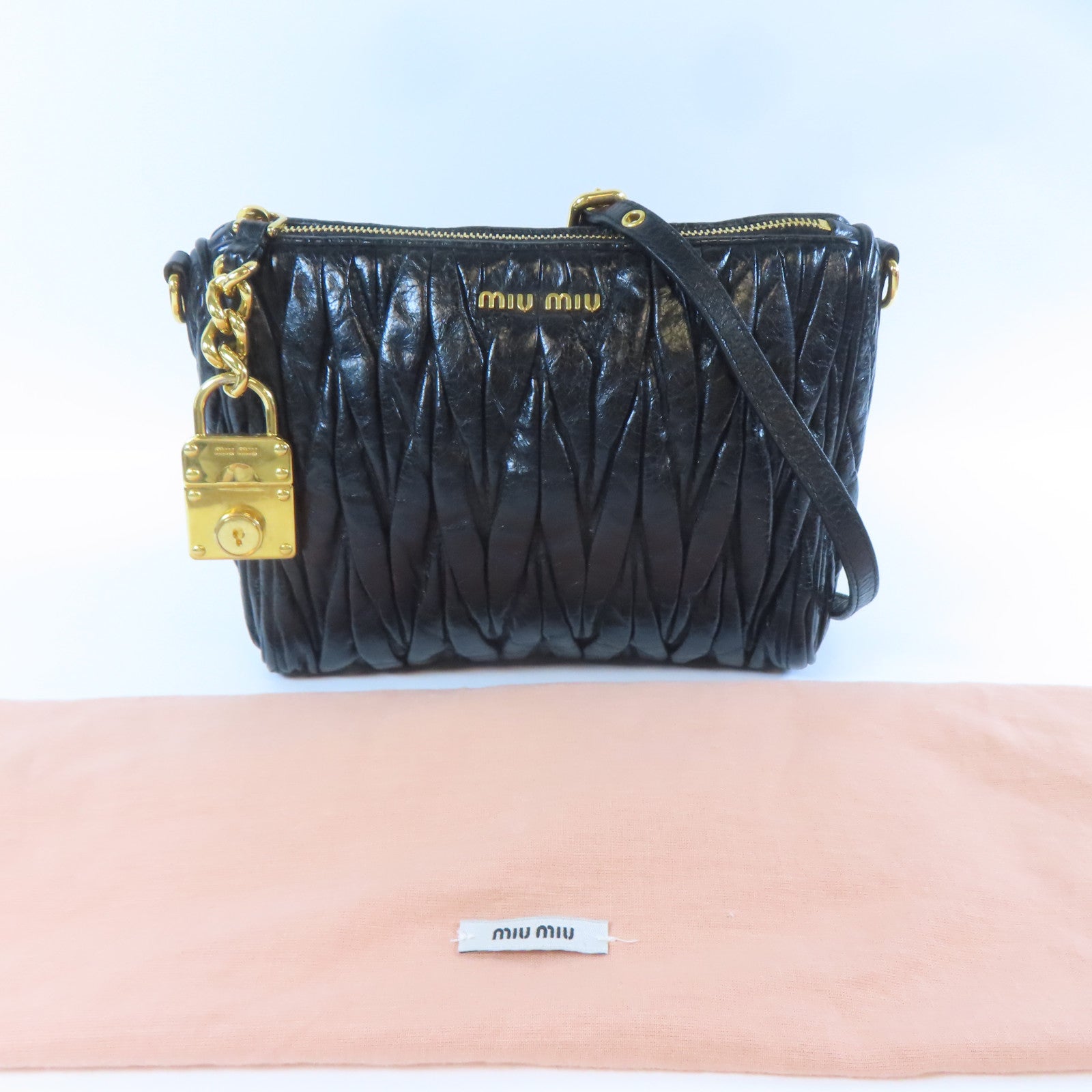 Miu Miu 皮革Hand Bag金扣手挽袋黑色
