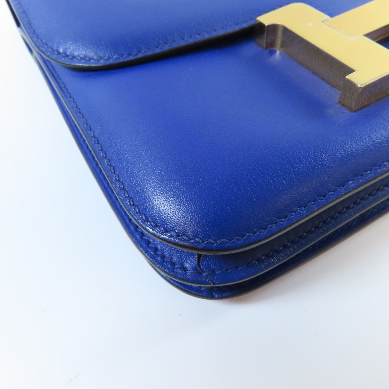 HERMES 【激減優惠】Swift皮革Constance Mini金扣肩背袋Bleu Saphir藍寶石色