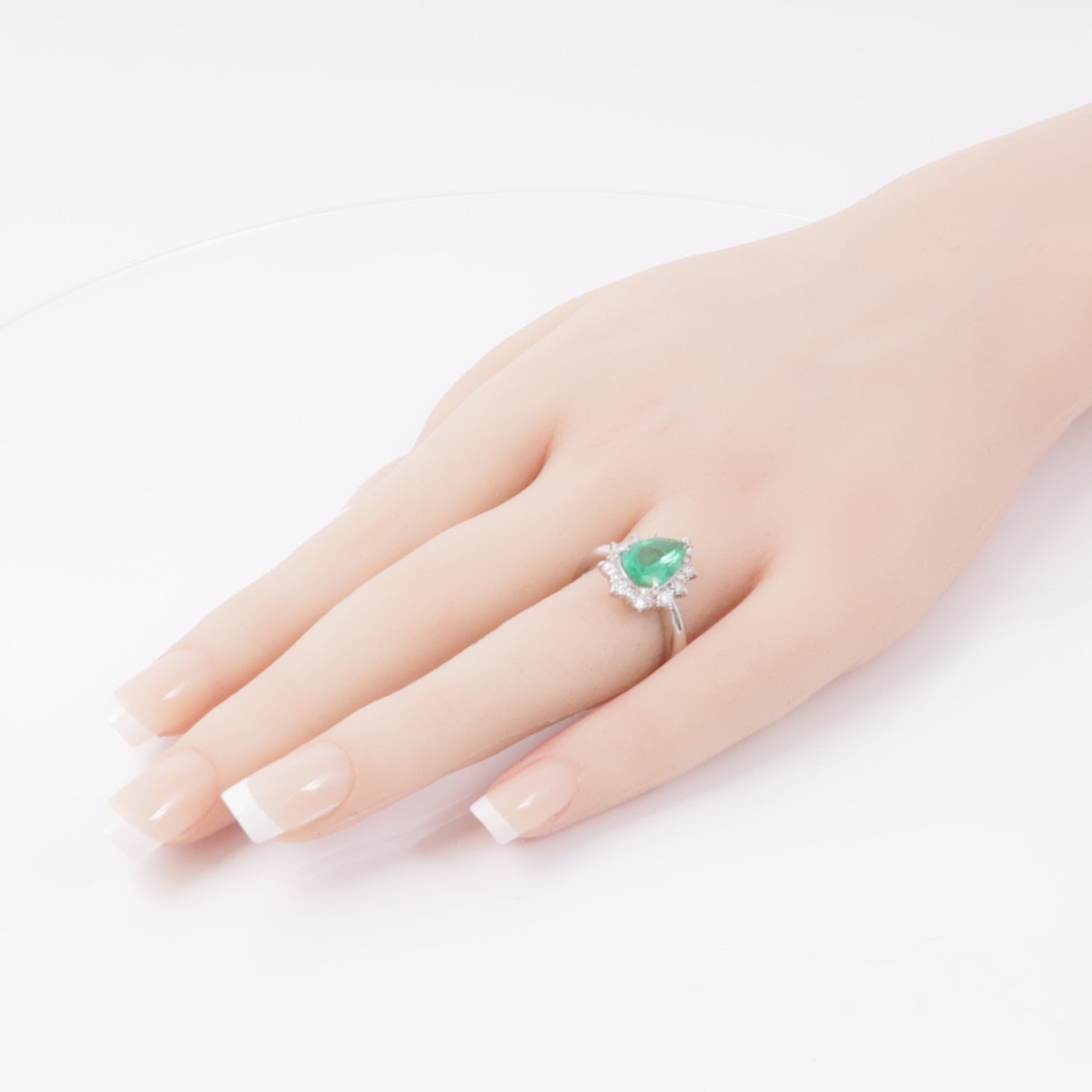 JEWELRY 【激減優惠】PT900鉑金Emerald/Diamond Ring 綠寶石/鑽石戒指US#7.25
