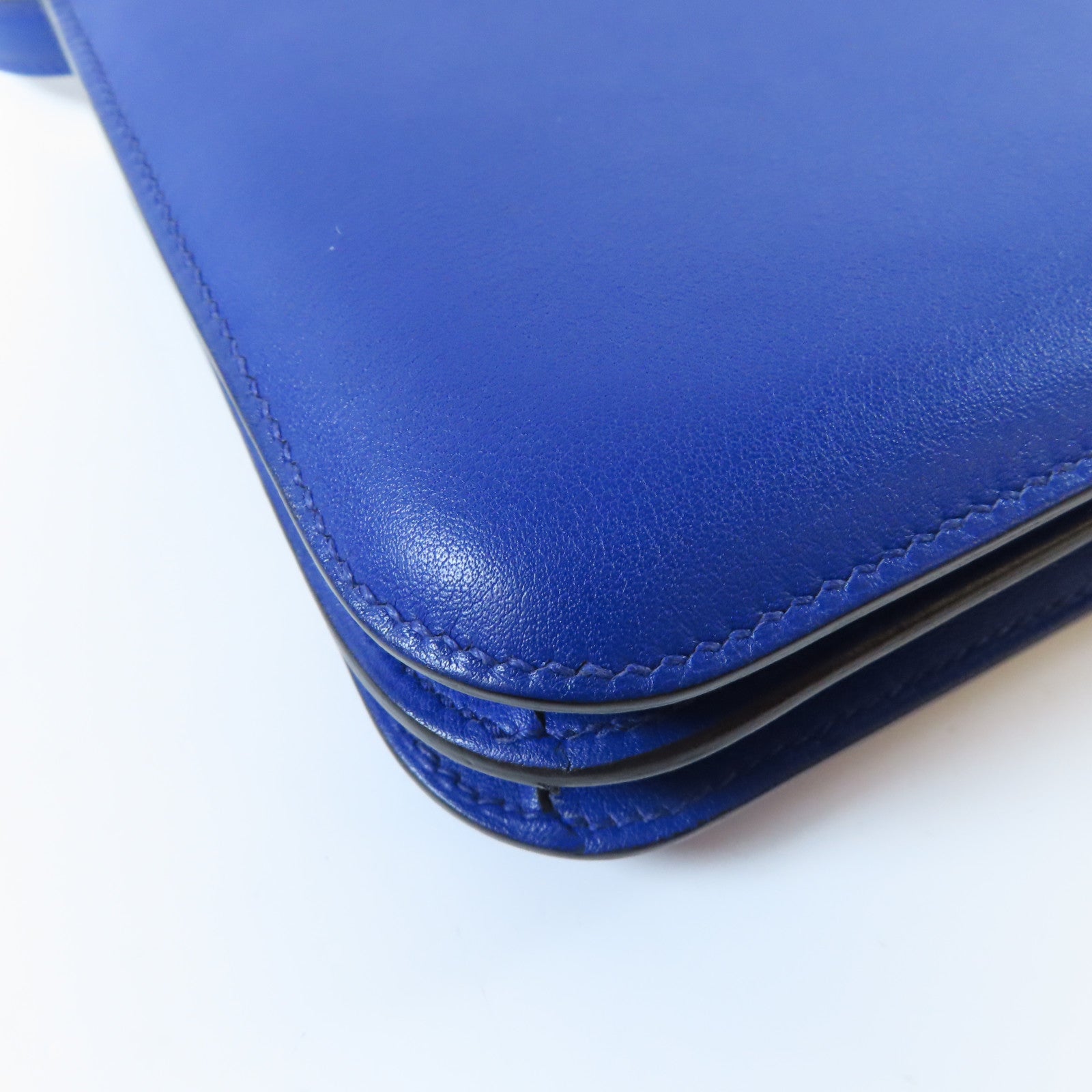 HERMES 【激減優惠】Swift皮革Constance Mini金扣肩背袋Bleu Saphir藍寶石色