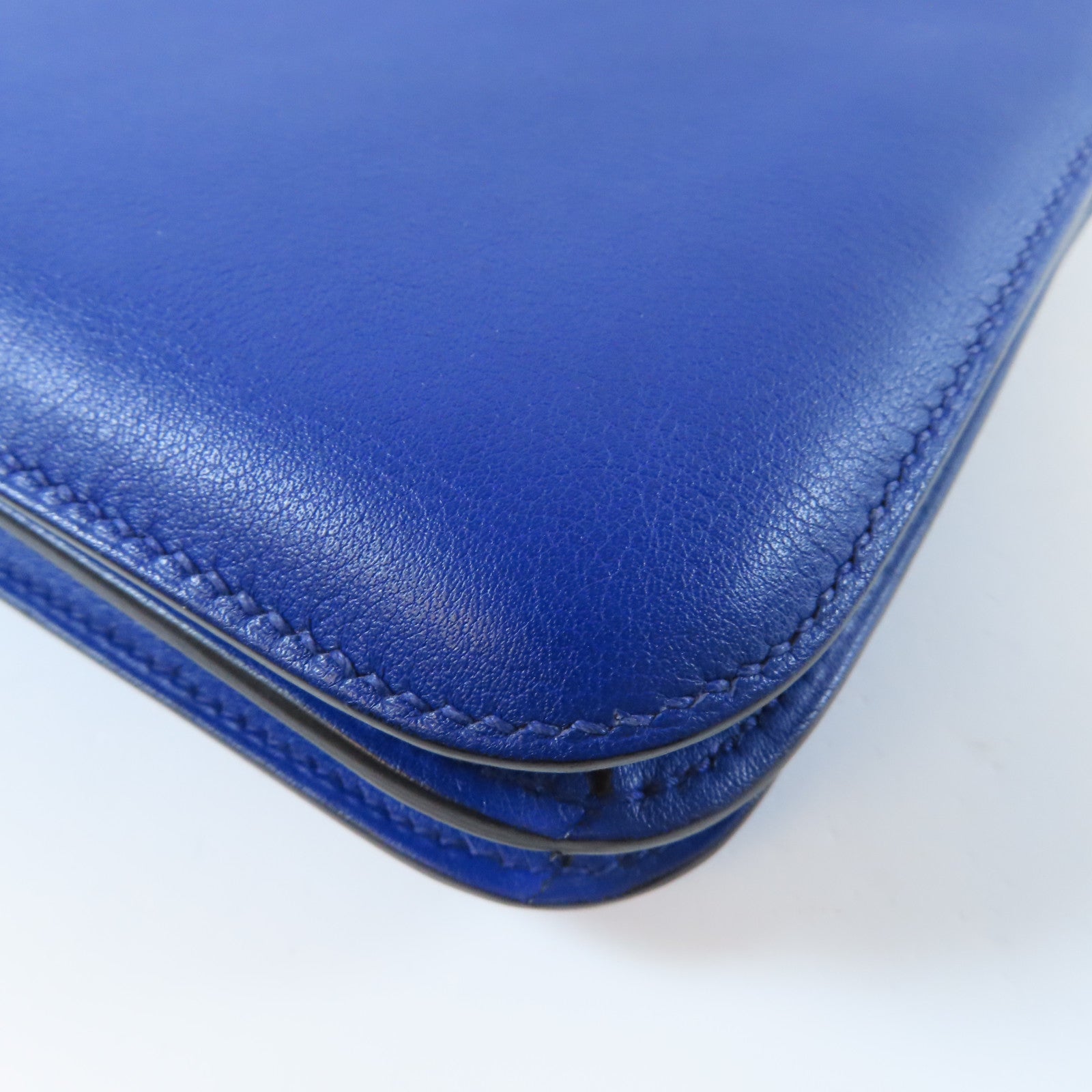 HERMES 【激減優惠】Swift皮革Constance Mini金扣肩背袋Bleu Saphir藍寶石色