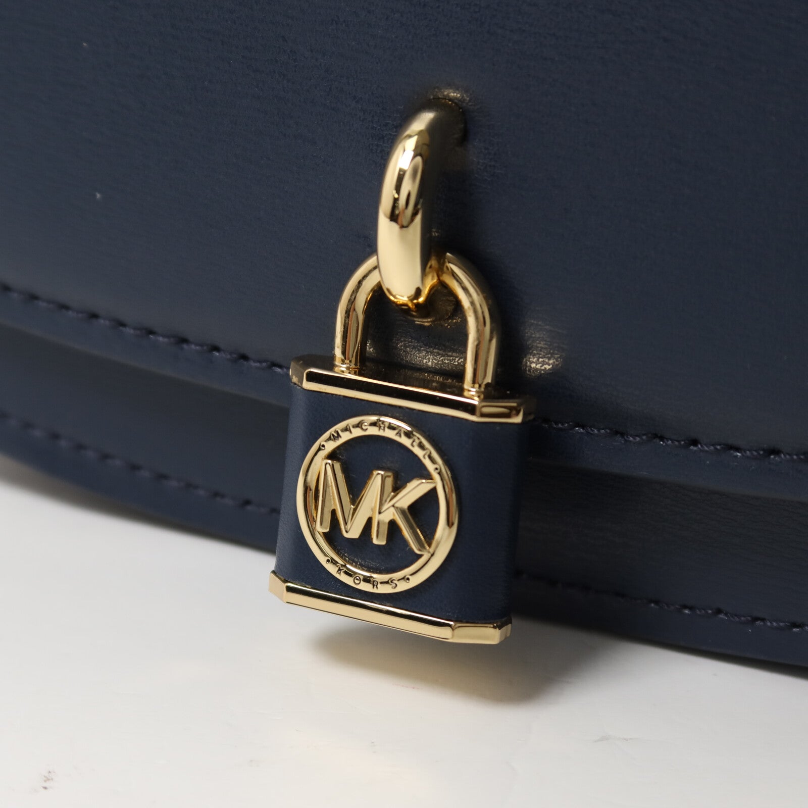 Michael Kors 牛皮皮革Chain Shoulder鏈帶肩背袋