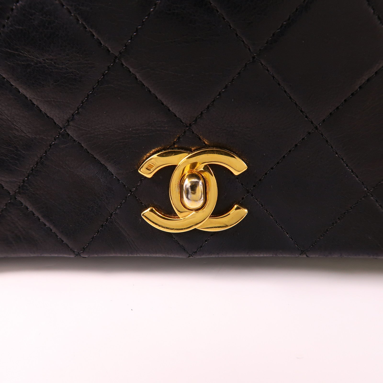 CHANEL 羊皮皮革Vintage Shoulder Bag金扣鏈帶肩背袋