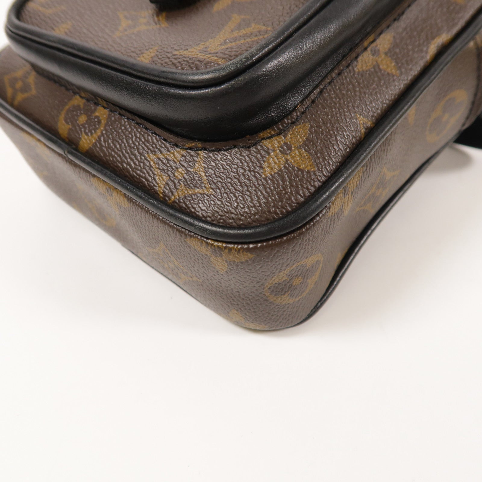 LOUIS VUITTON LV GHW Christopher Wearable Wallet Shoulder Bag M69404 Brown