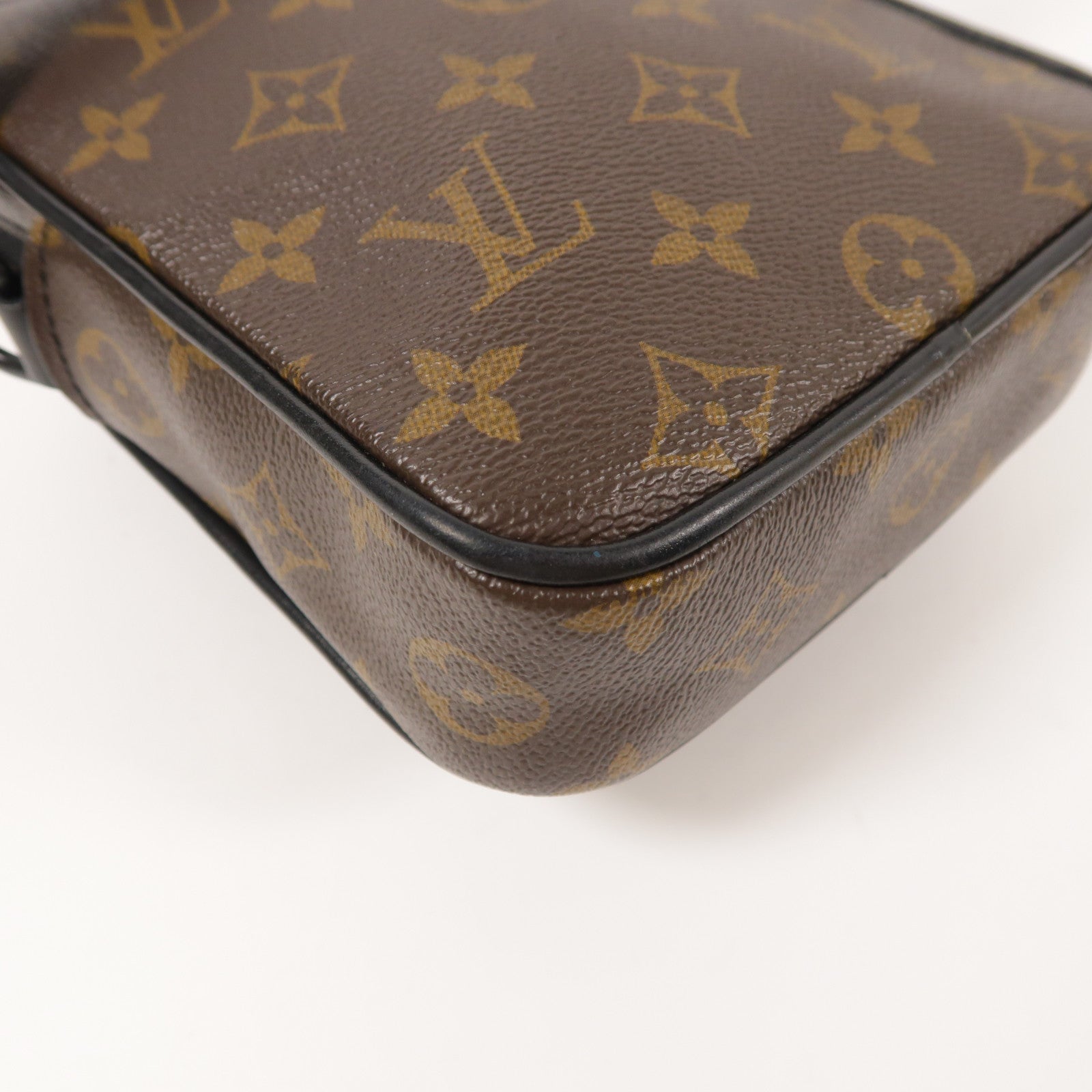 LOUIS VUITTON LV GHW Christopher Wearable Wallet Shoulder Bag M69404 Brown