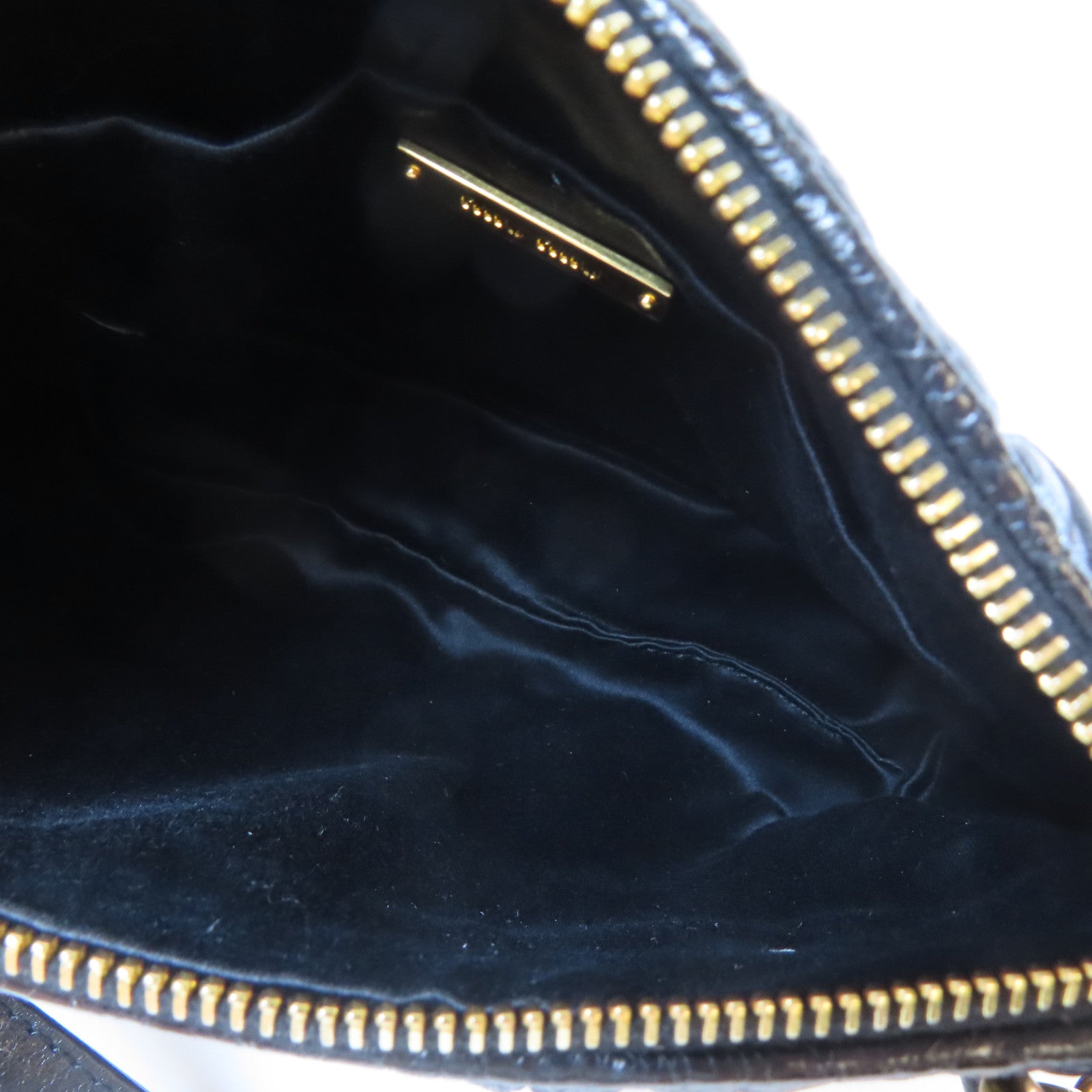 Miu Miu 皮革Hand Bag金扣手挽袋黑色