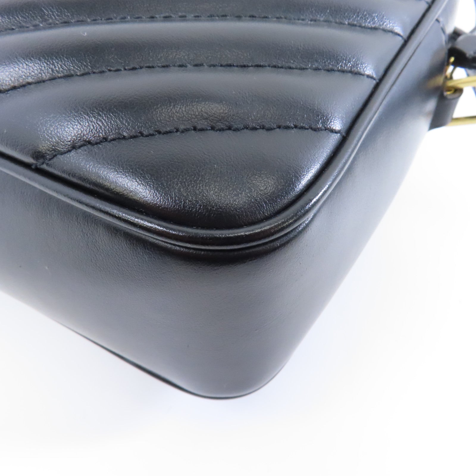 SAINT LAURENT 牛皮皮革Lou Camera Bag金扣肩背袋黑色