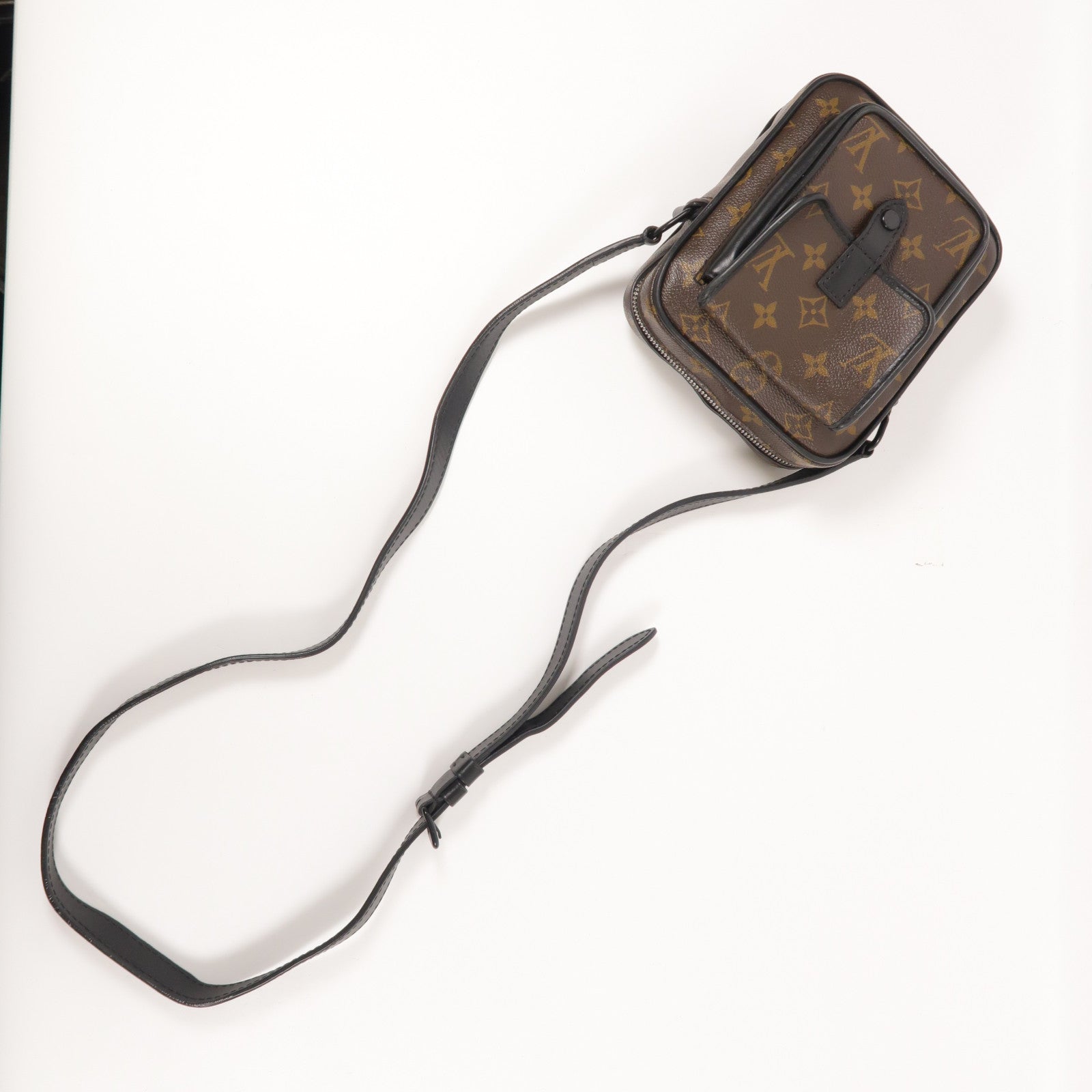 LOUIS VUITTON LV GHW Christopher Wearable Wallet Shoulder Bag M69404 Brown