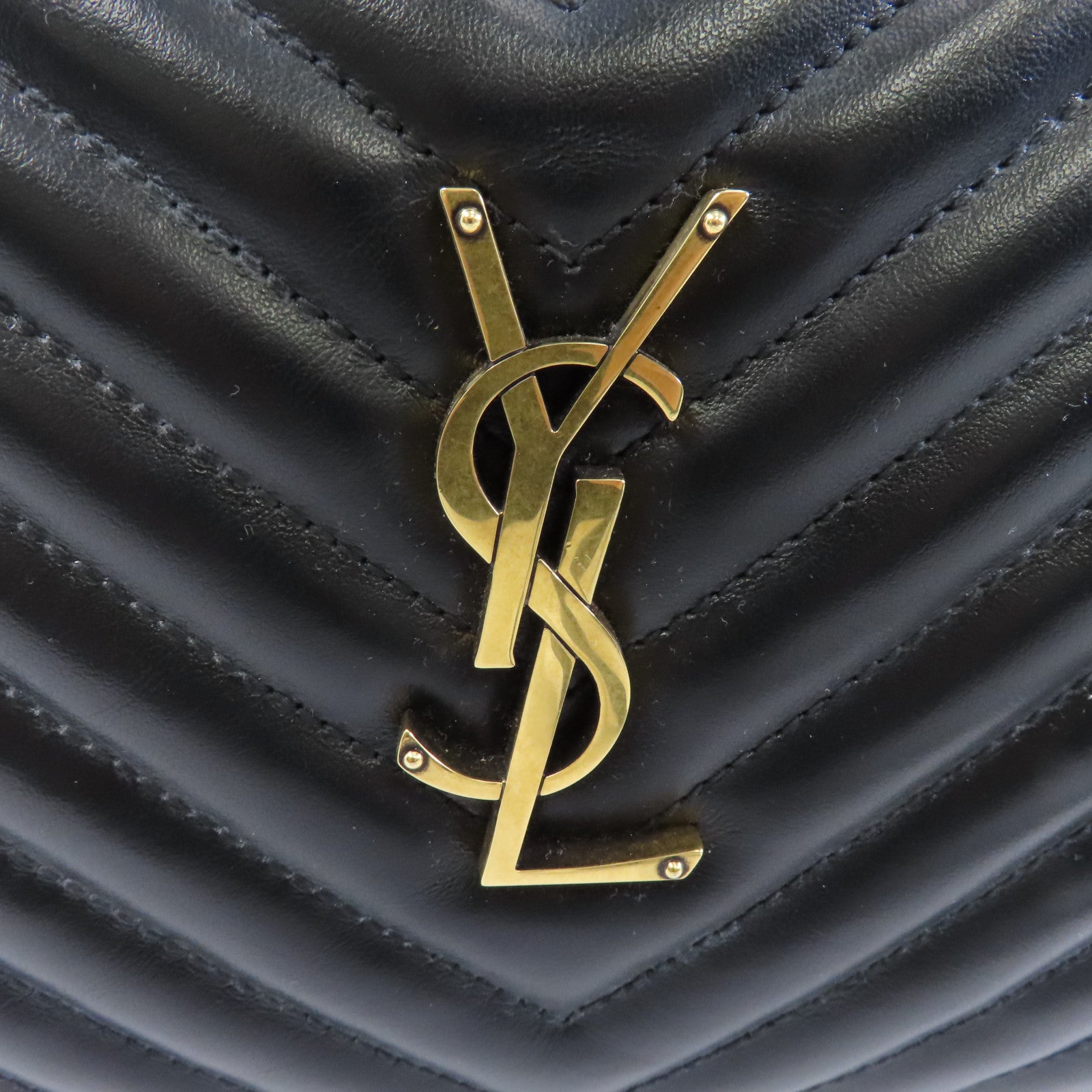 SAINT LAURENT 牛皮皮革Lou Camera Bag金扣肩背袋黑色